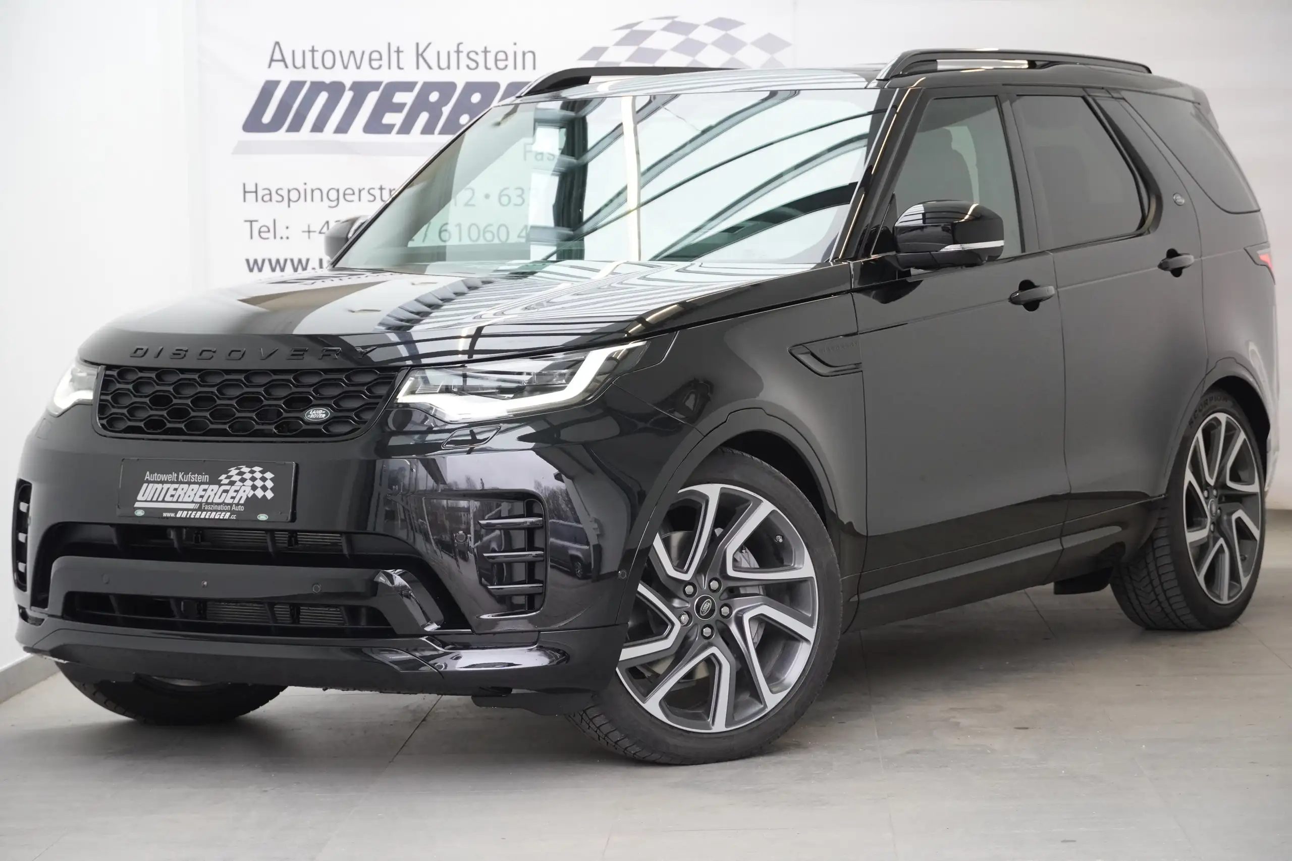 Land Rover Discovery 2024