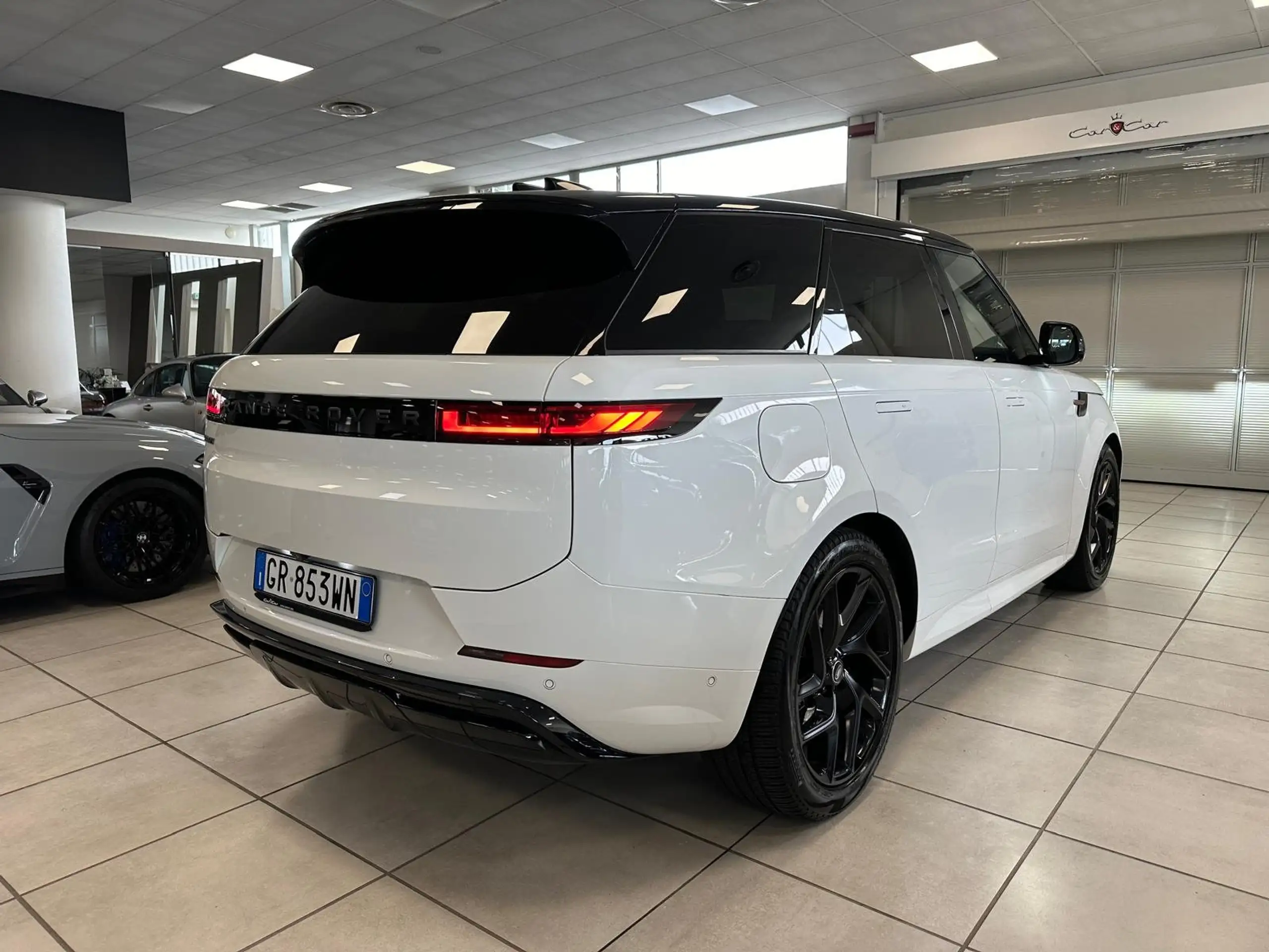 Land Rover - Range Rover Sport