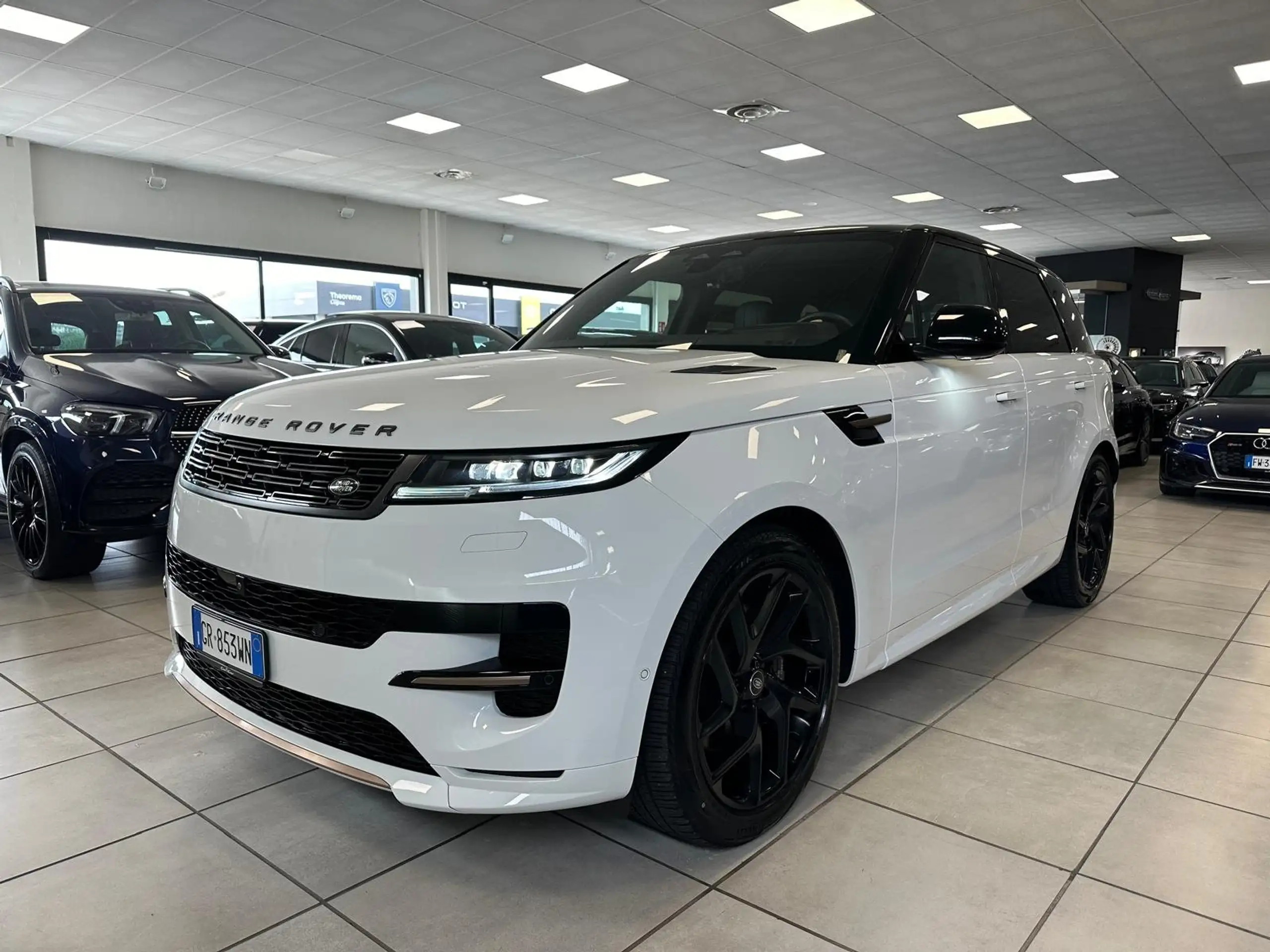 Land Rover - Range Rover Sport