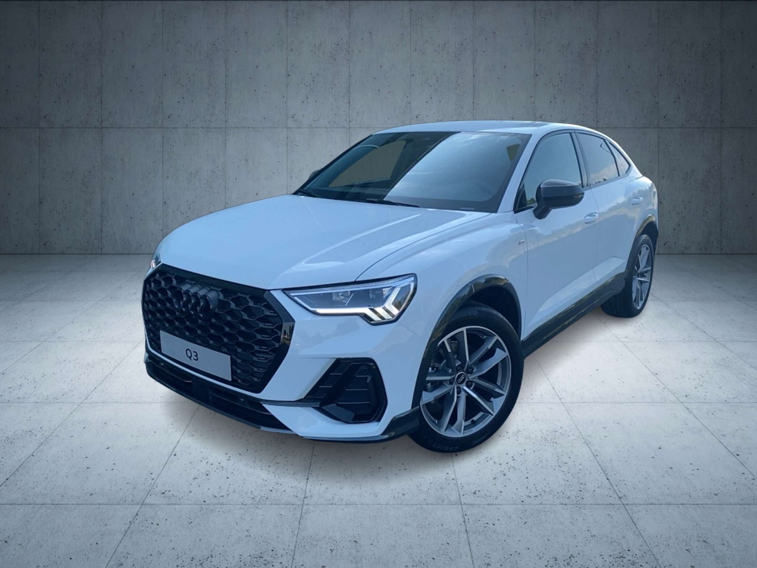 Audi - Q3