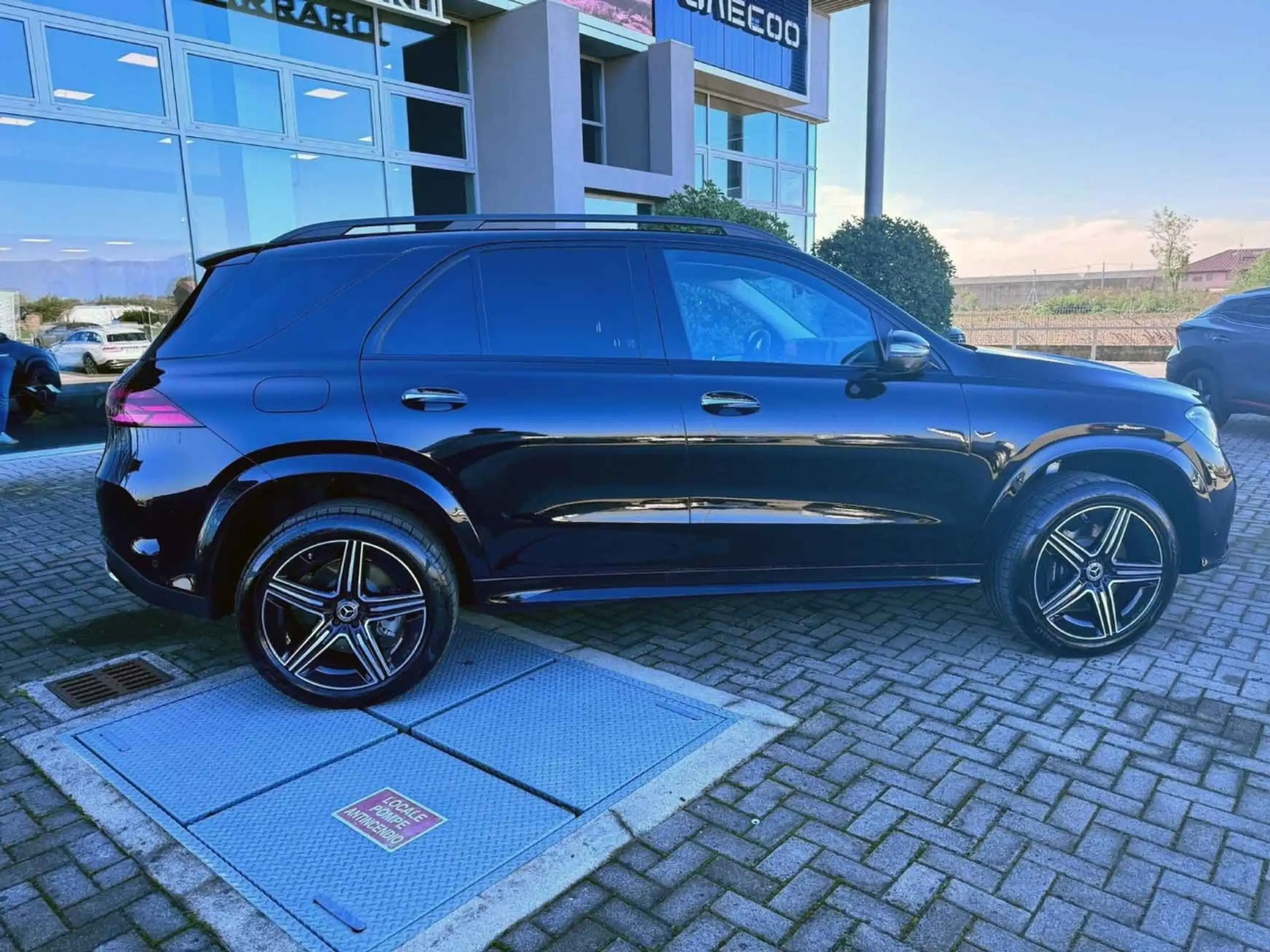 Mercedes-Benz - GLE 350