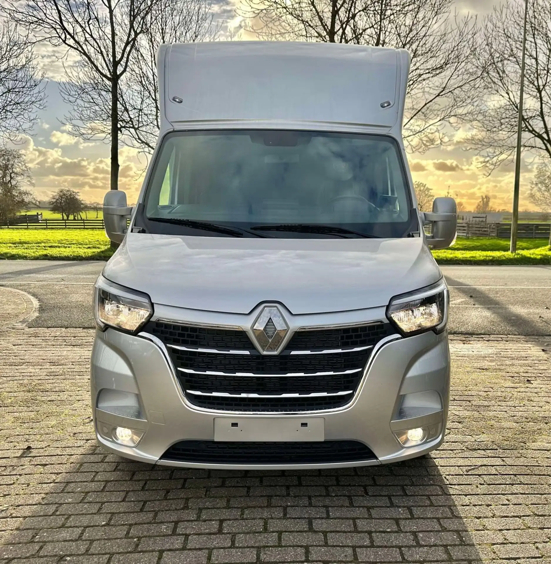 Renault - Master