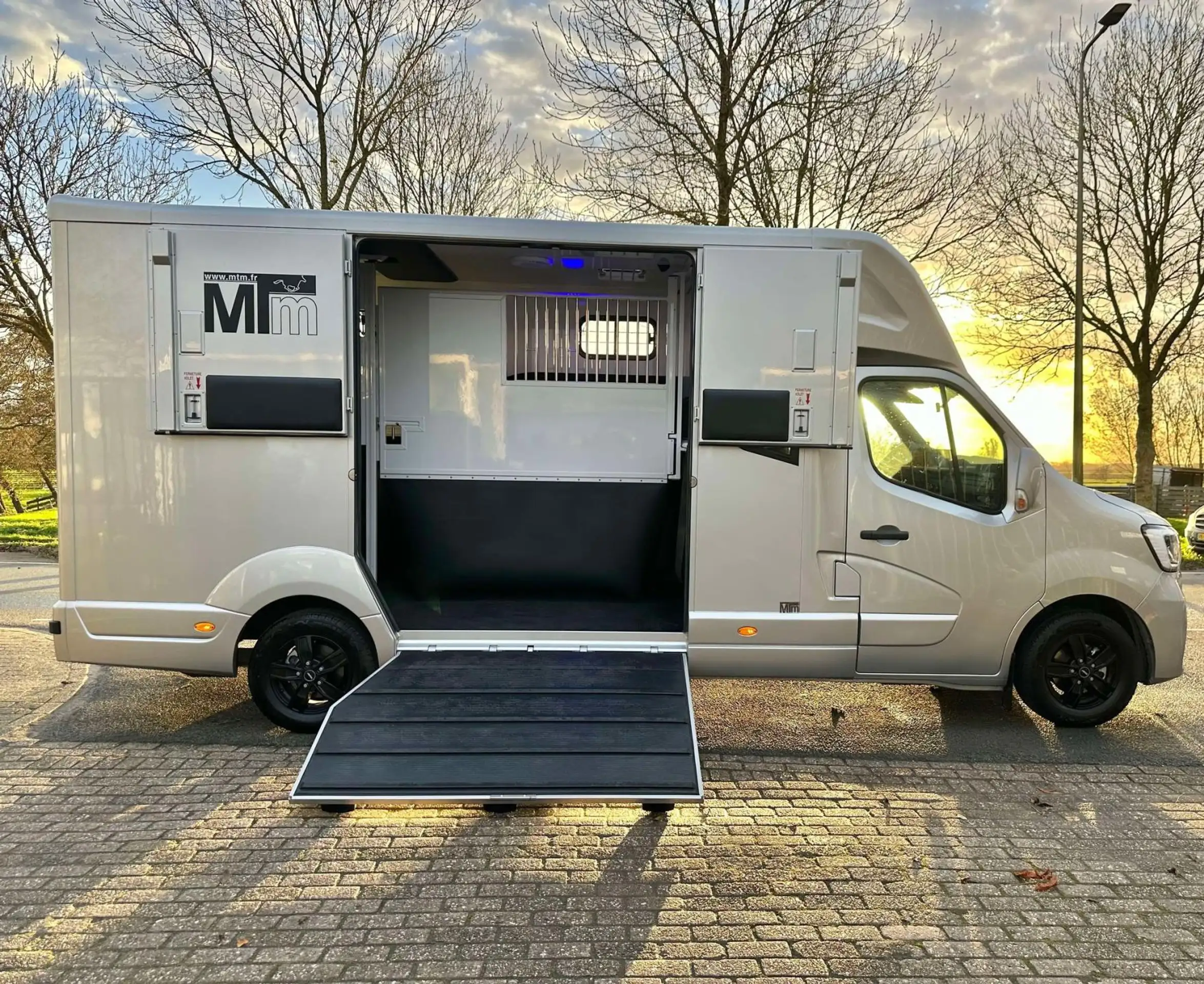 Renault - Master