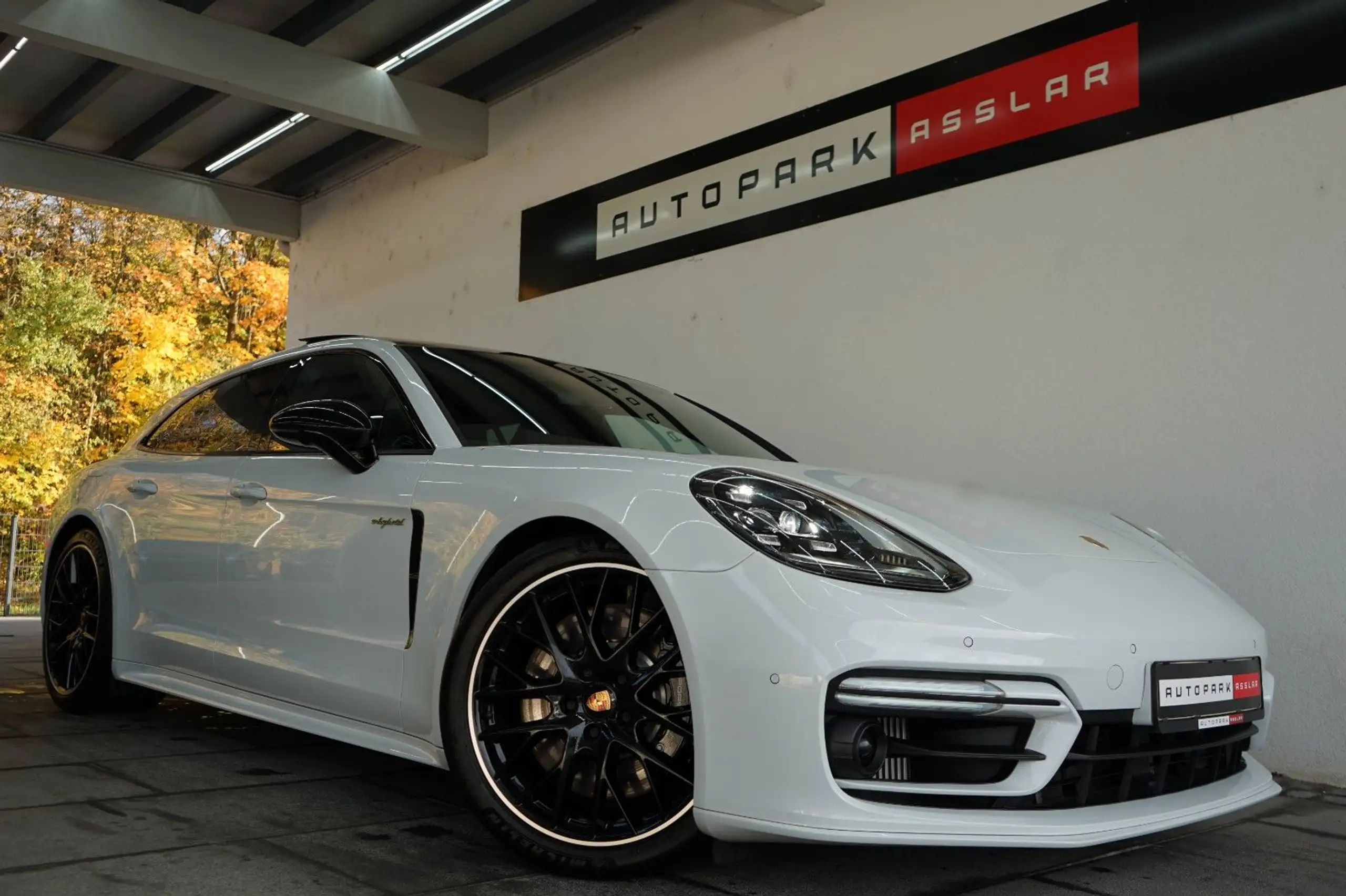 Porsche - Panamera