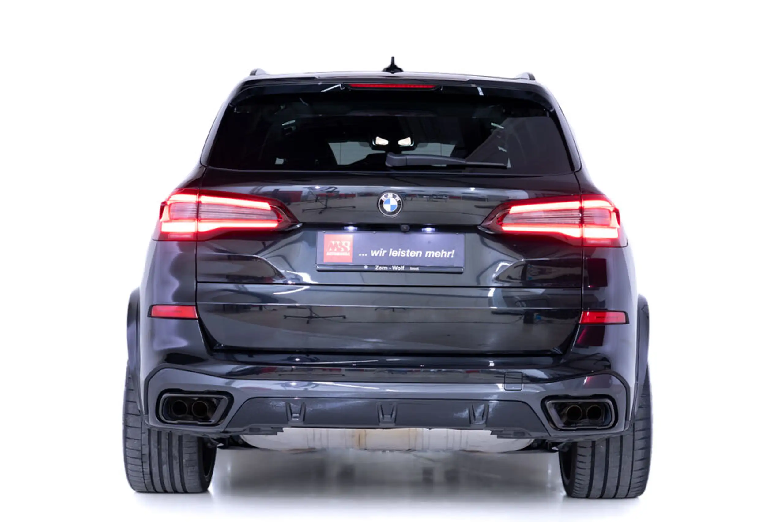 BMW - X5 M