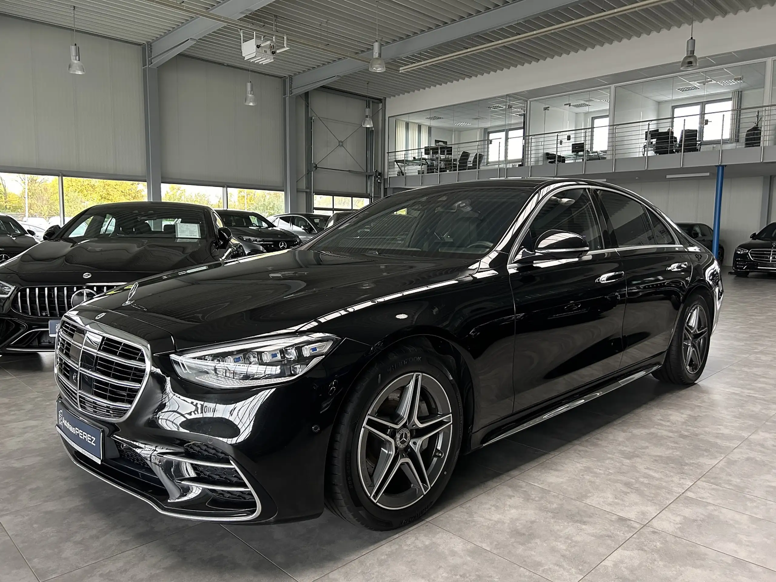 Mercedes-Benz - S 400