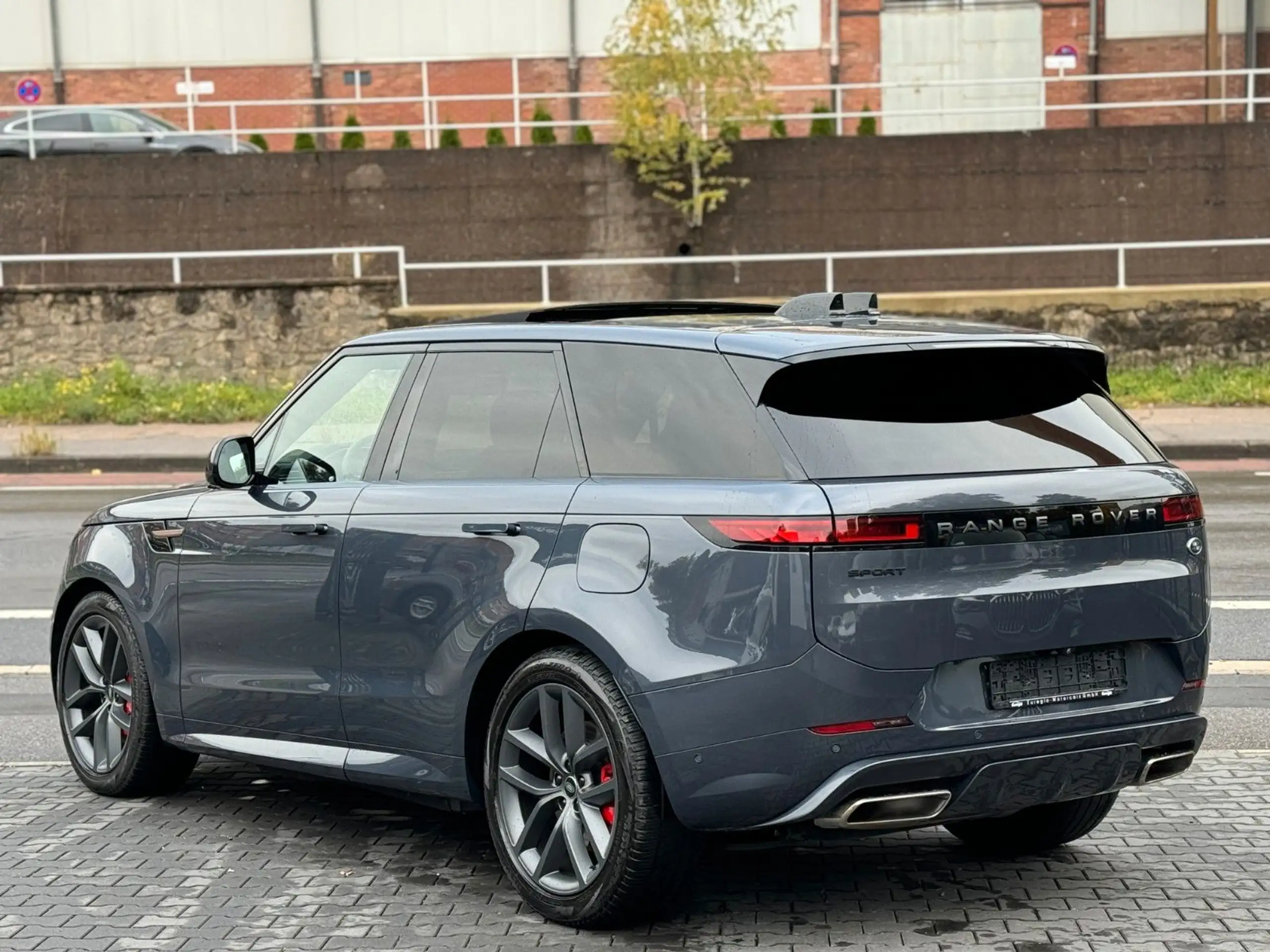 Land Rover - Range Rover Sport