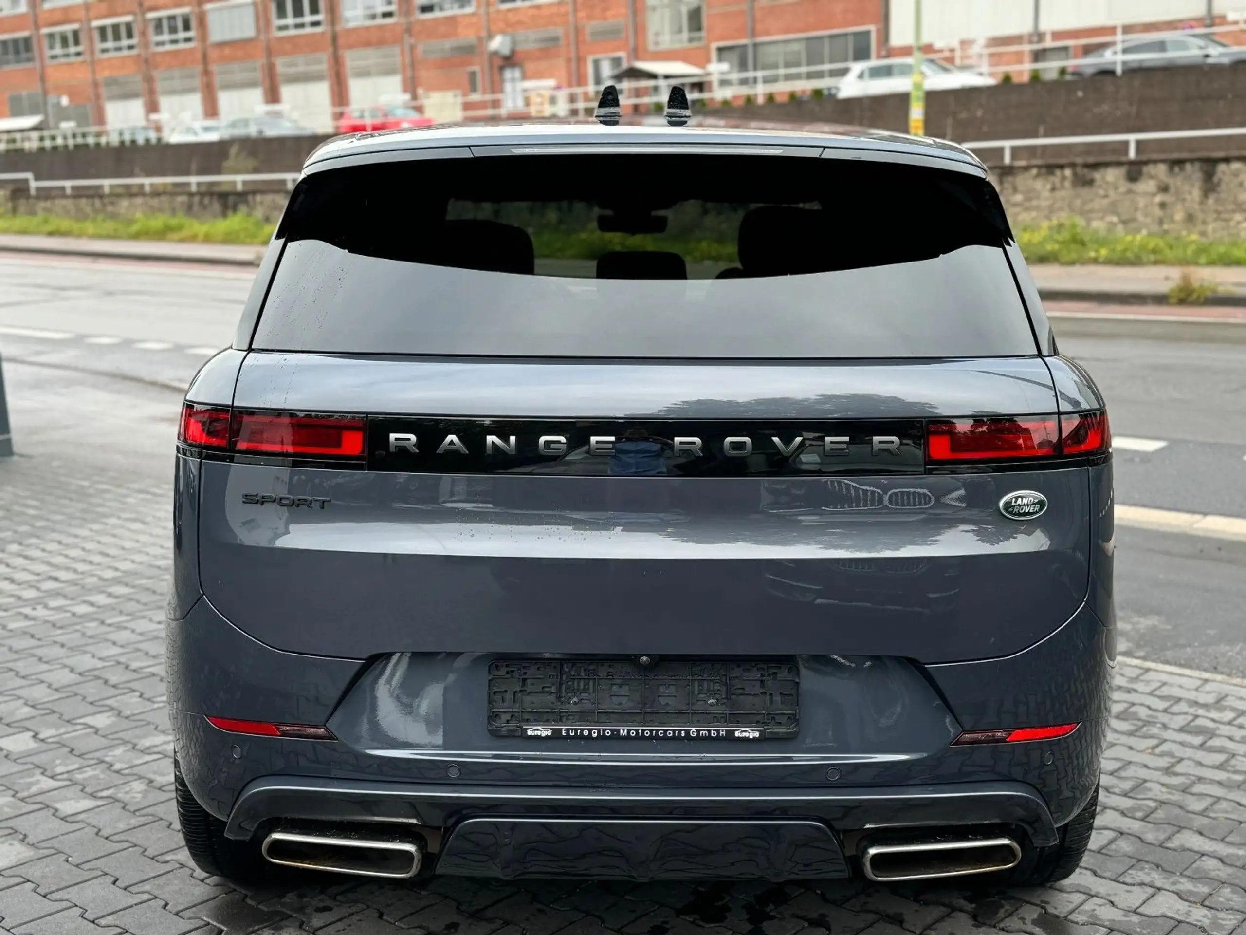 Land Rover - Range Rover Sport