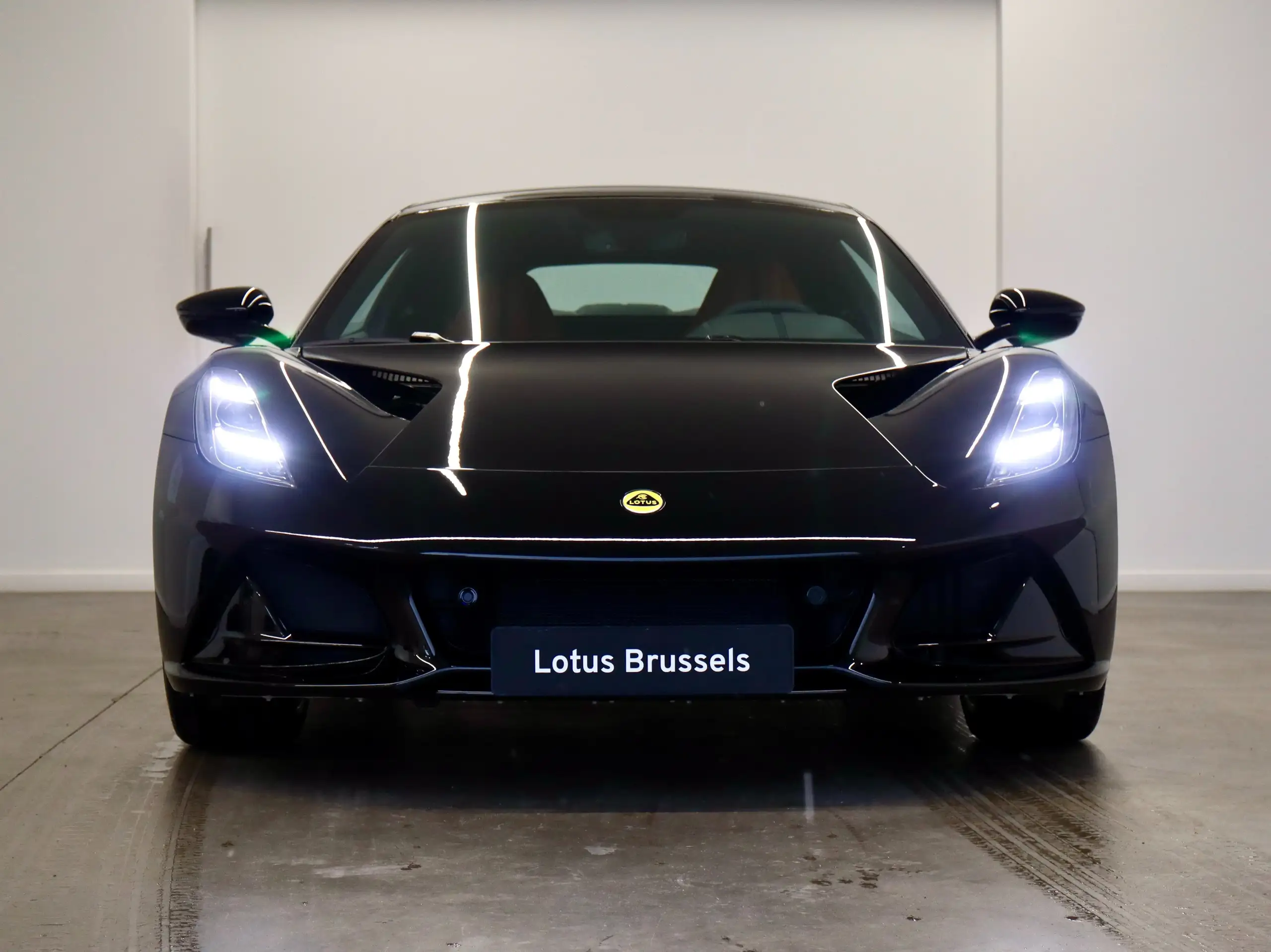 Lotus Emira 2024