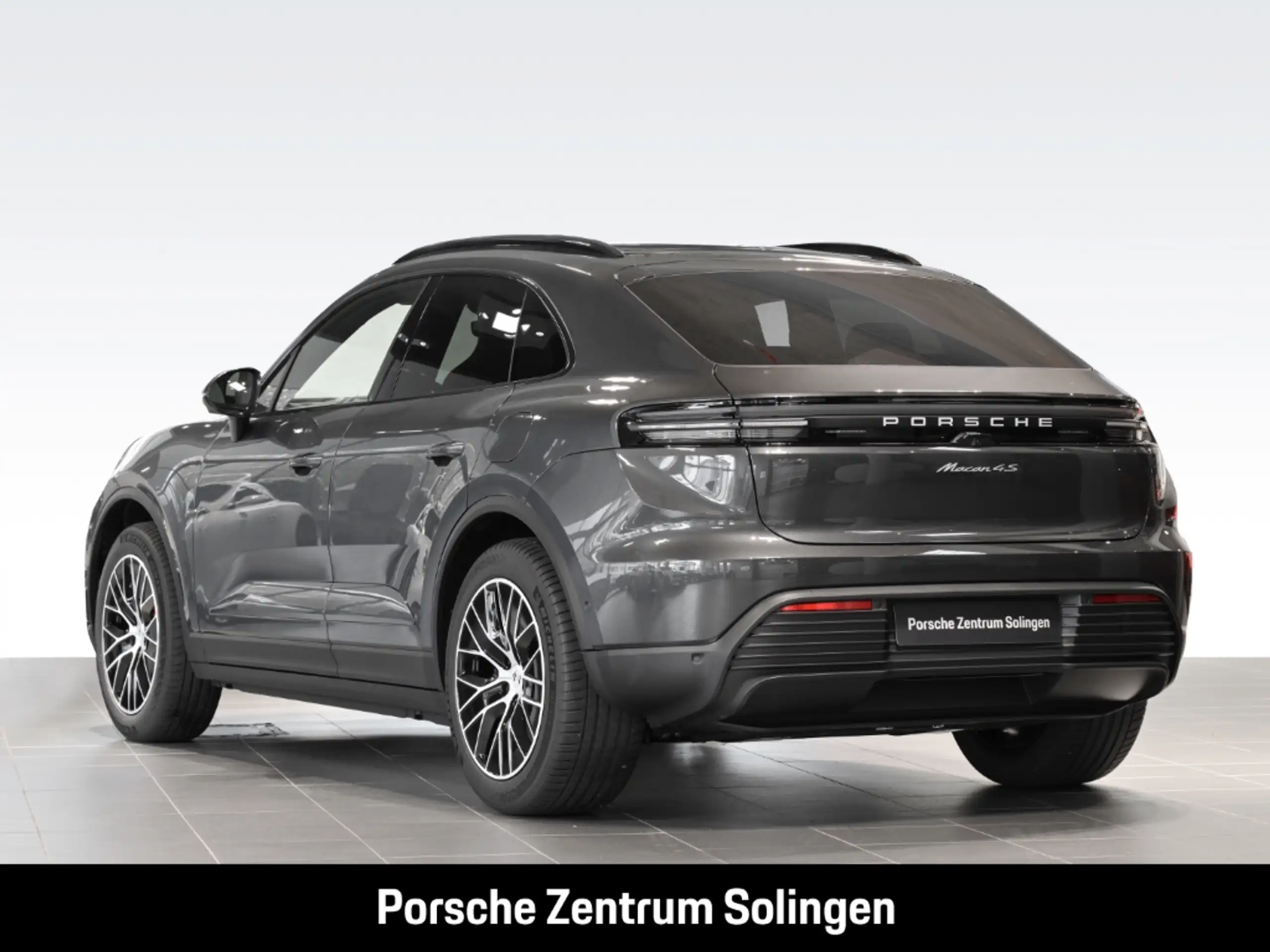 Porsche - Macan