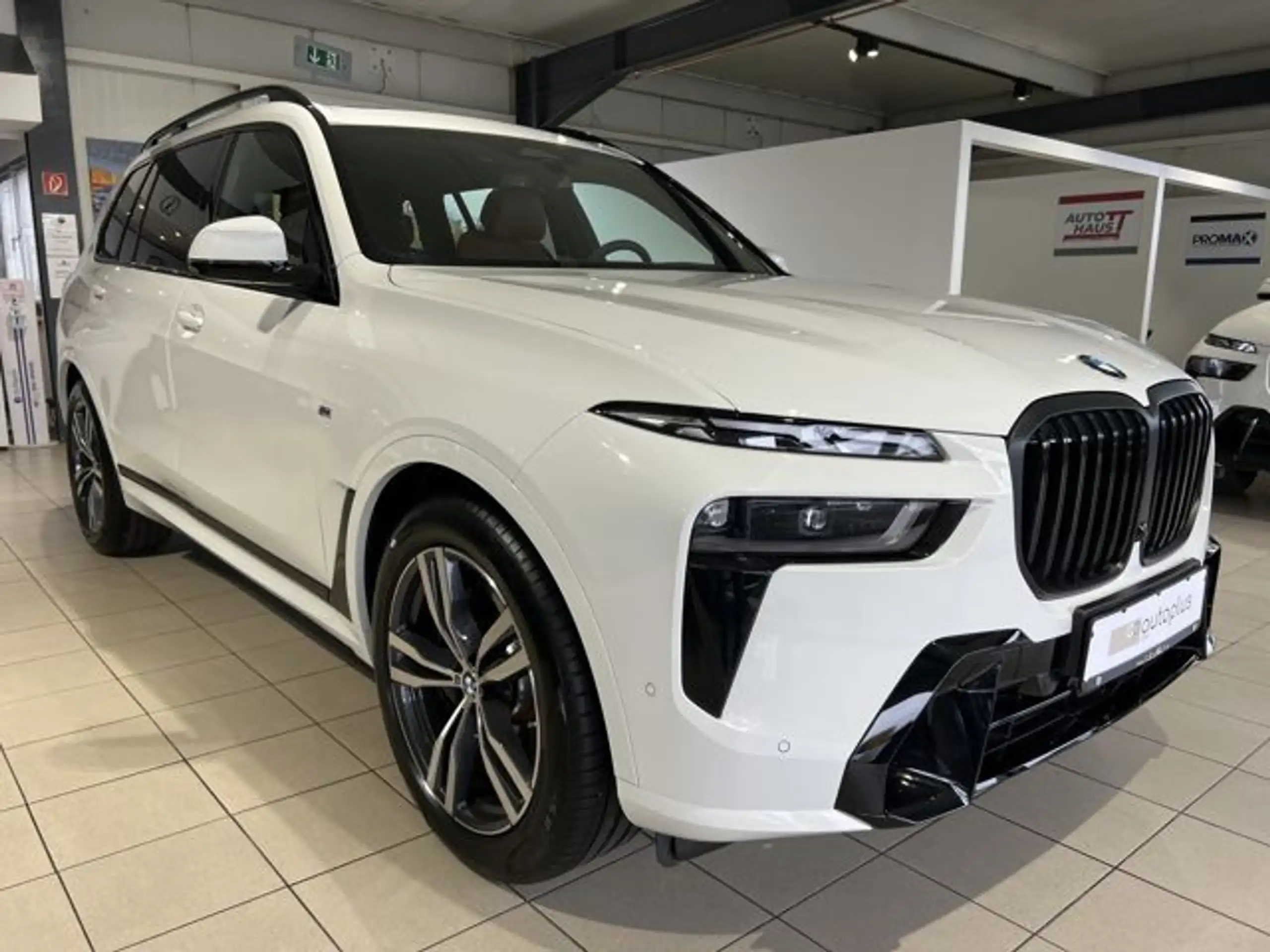 BMW - X7 M