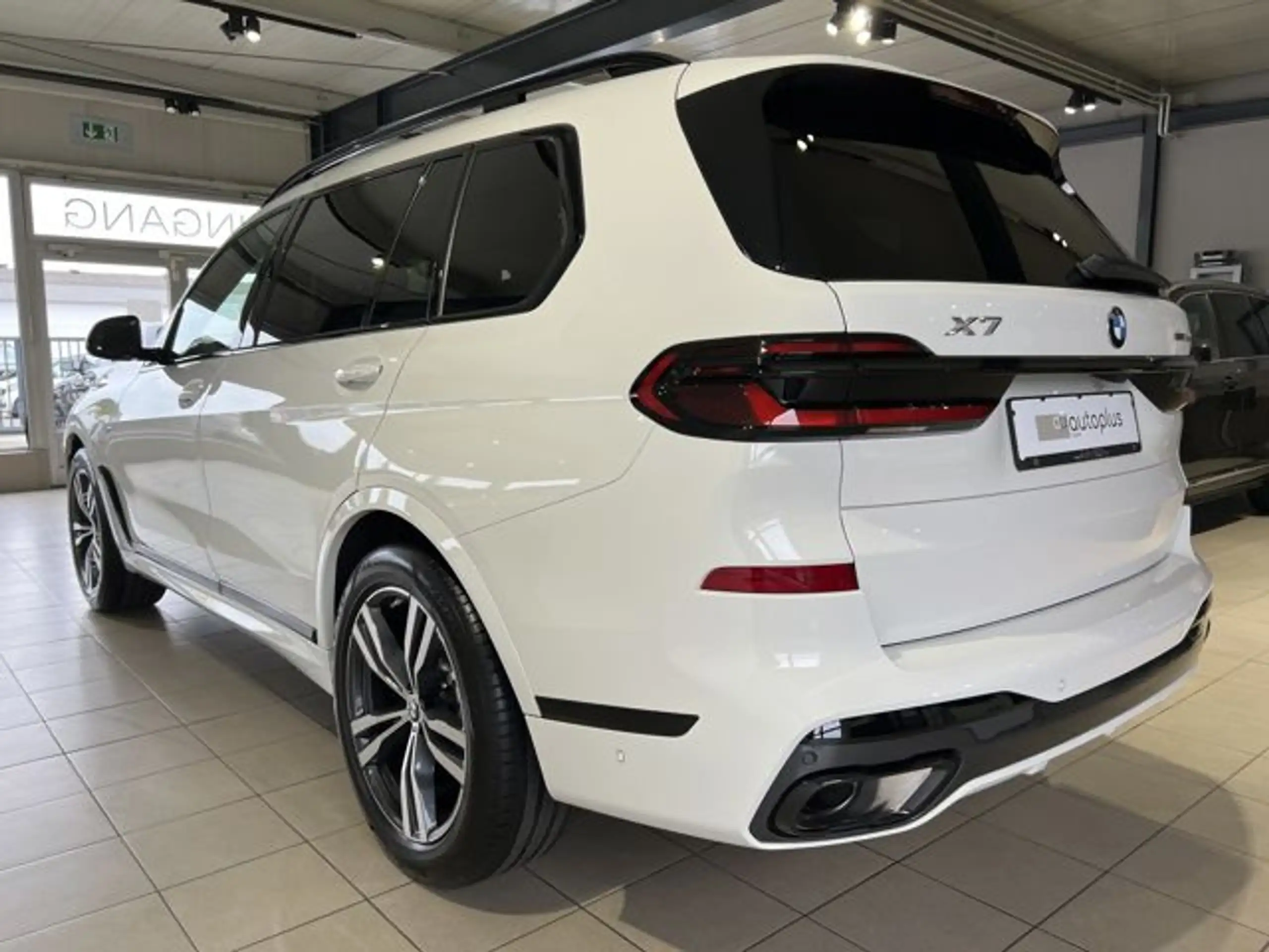 BMW - X7 M