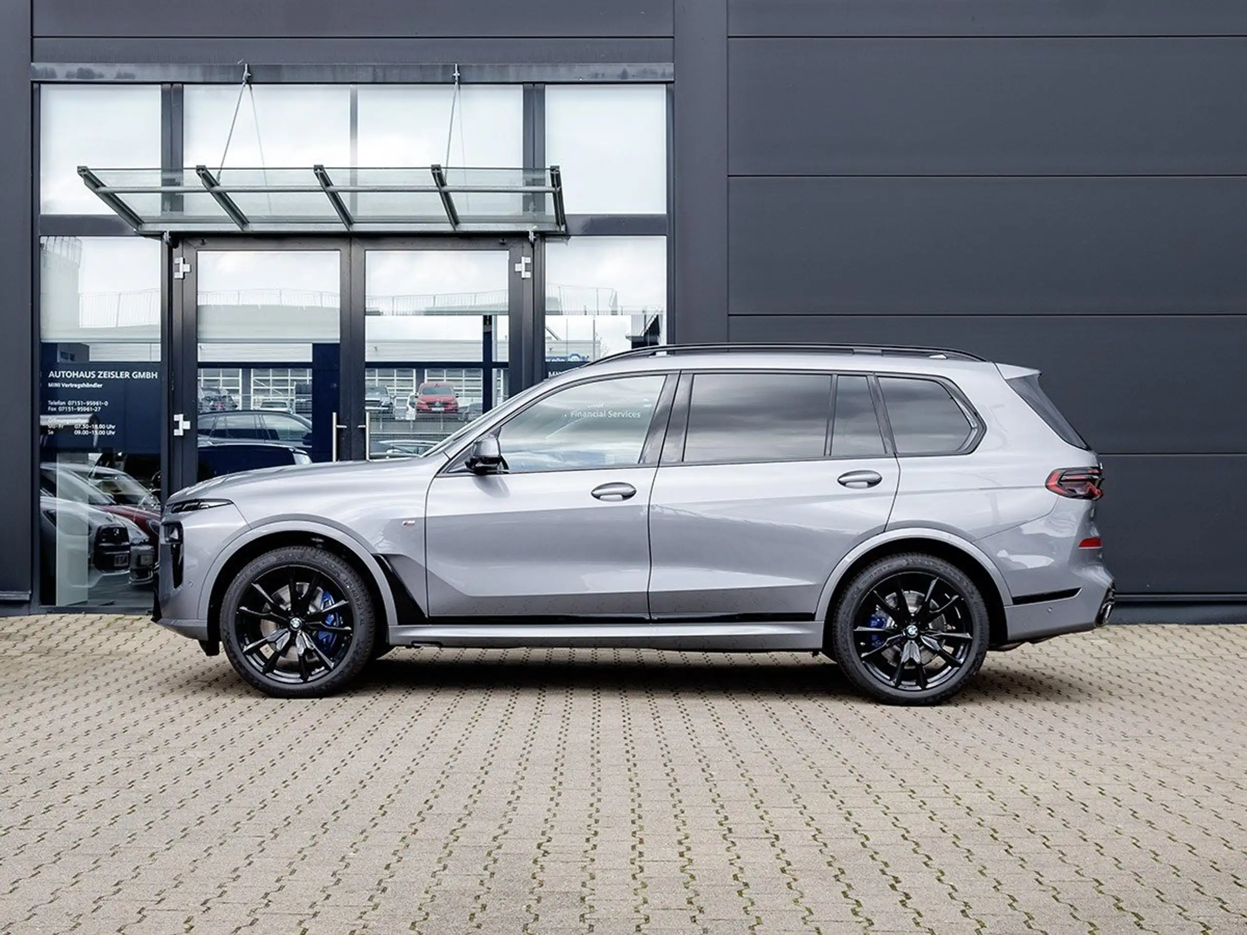 BMW - X7