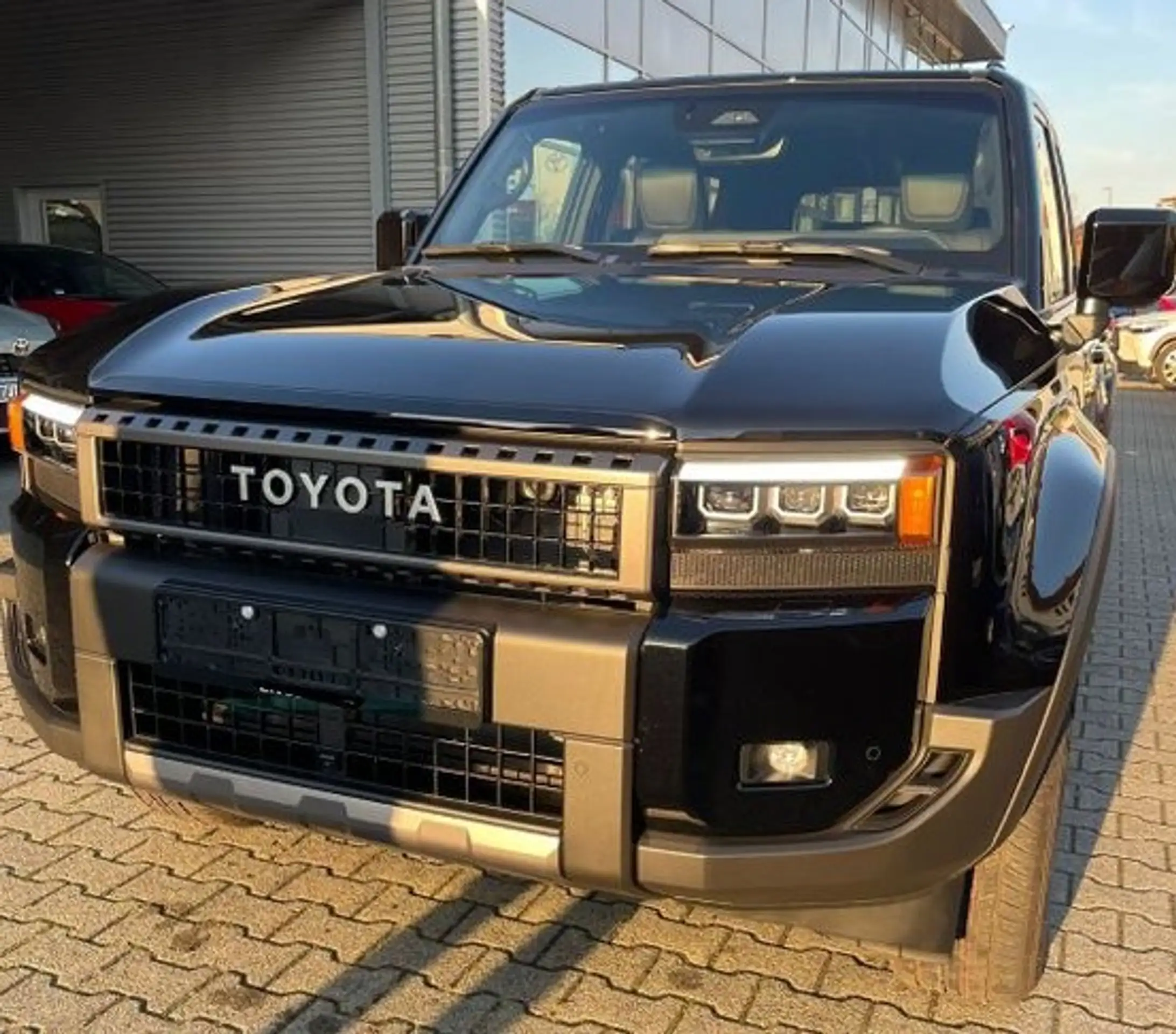 Toyota - Land Cruiser