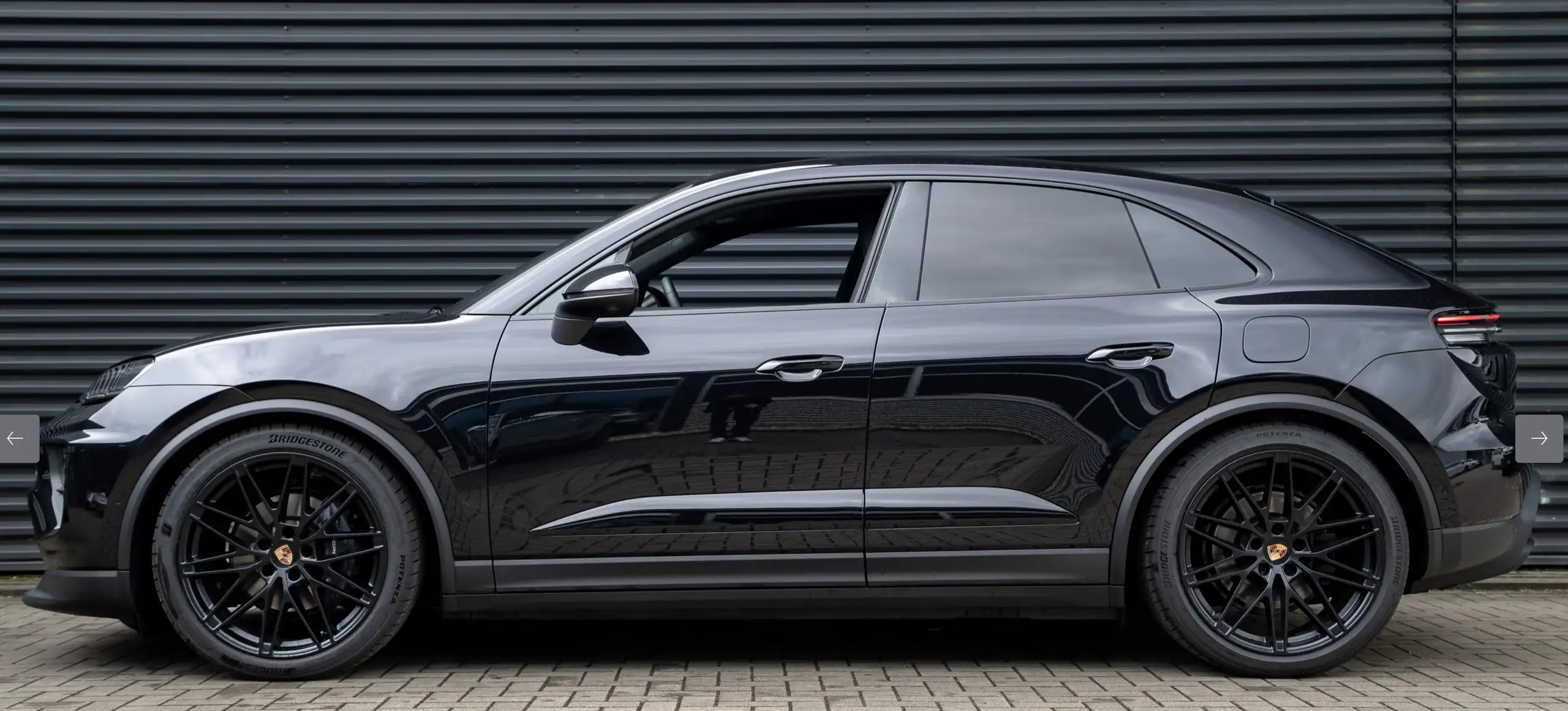 Porsche - Macan