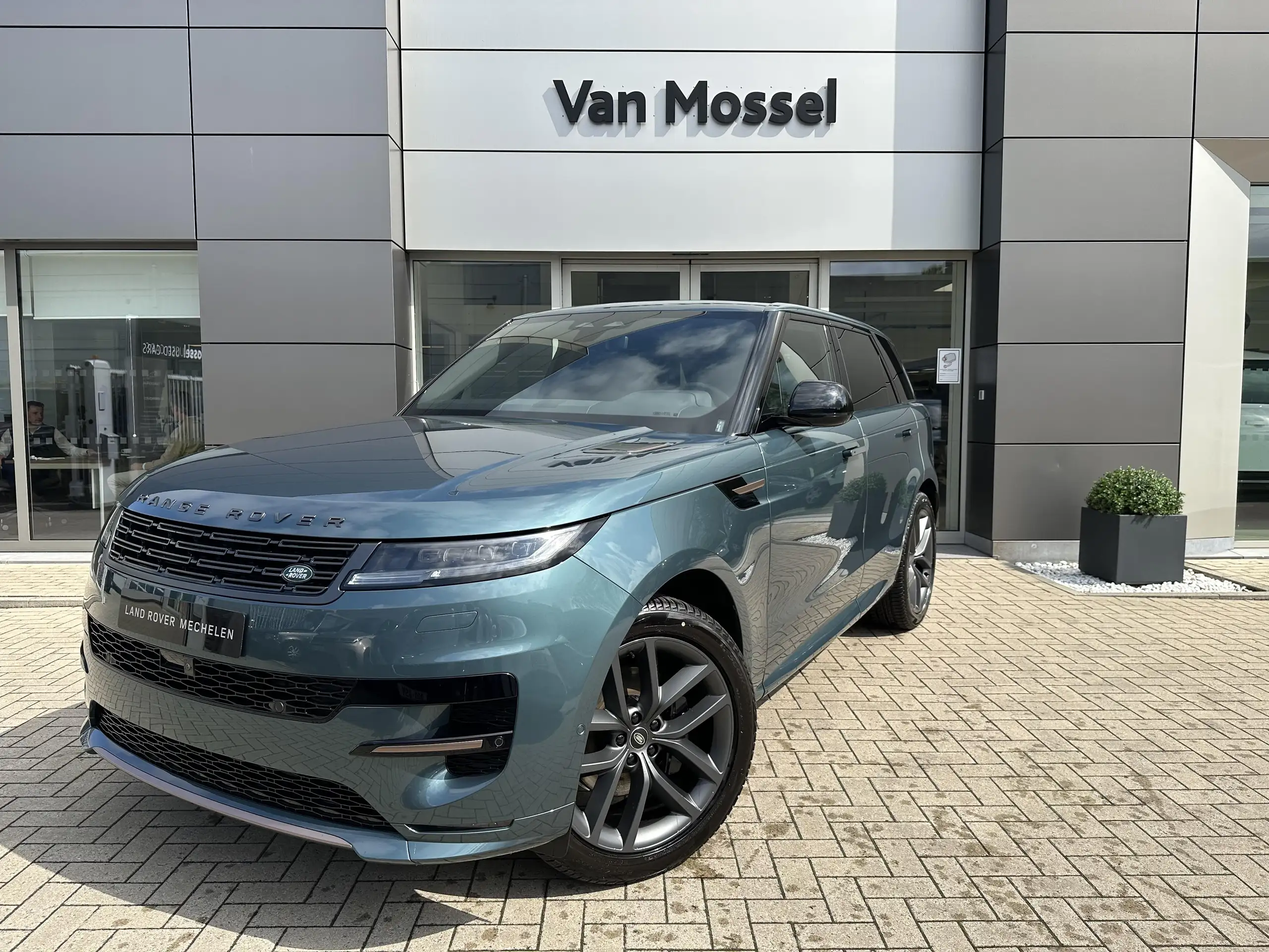 Land Rover - Range Rover Sport