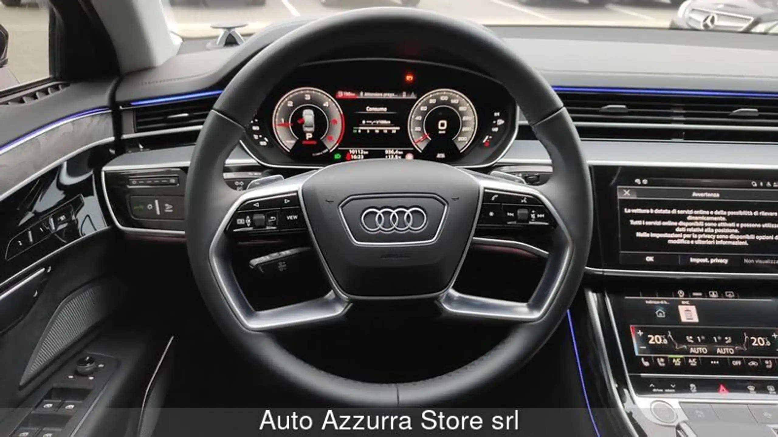 Audi - A8