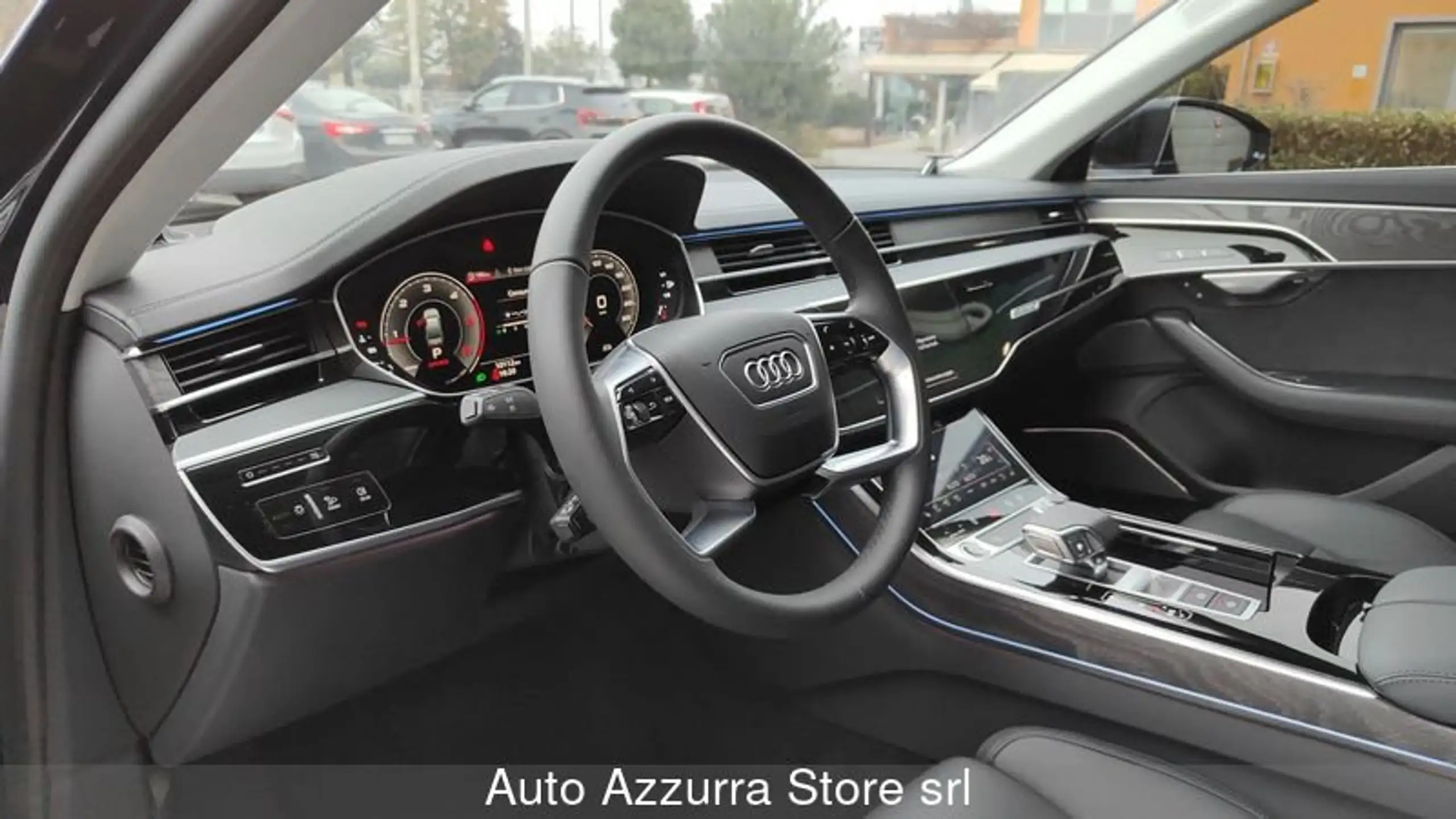 Audi - A8