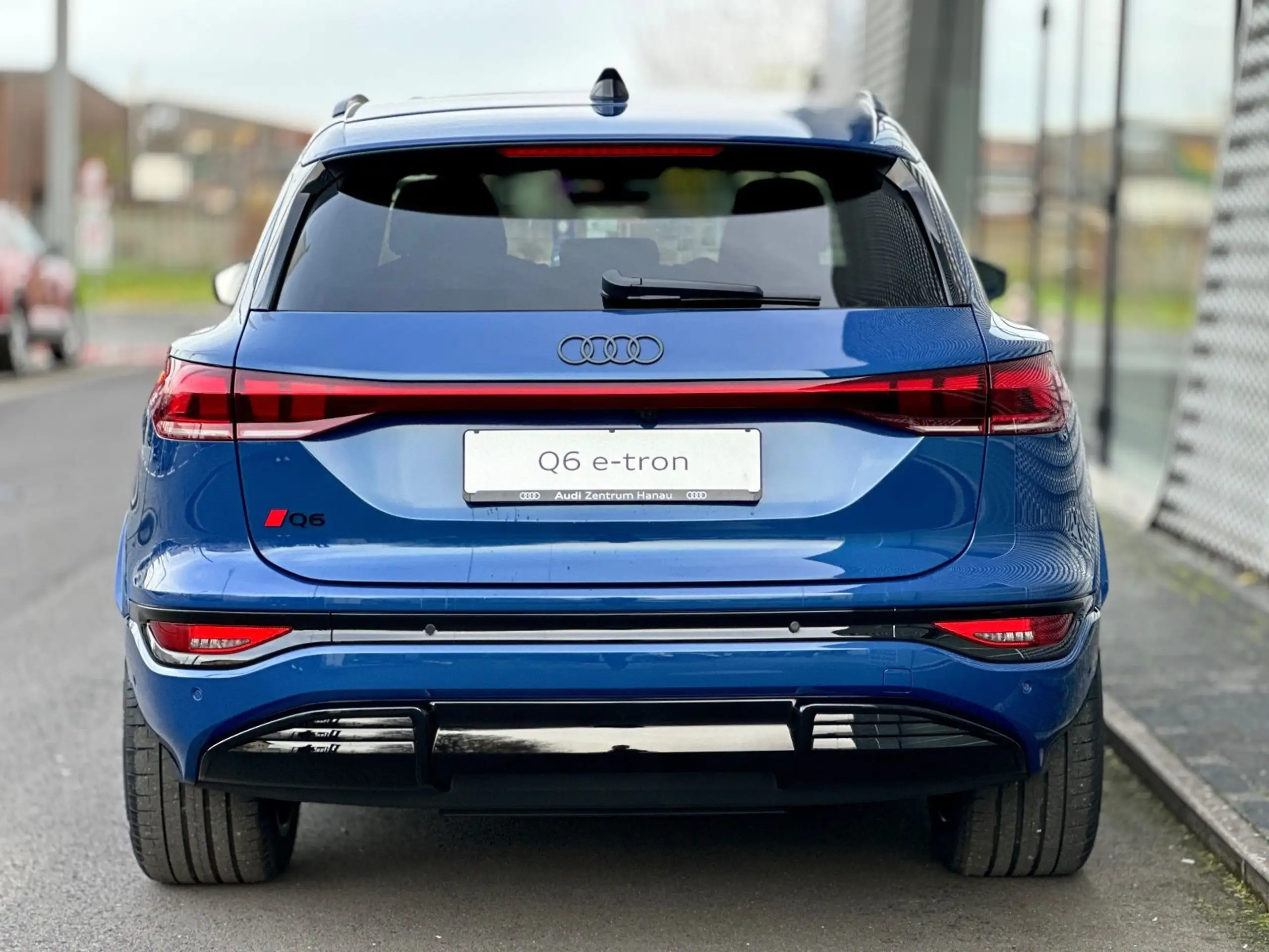 Audi - Q6