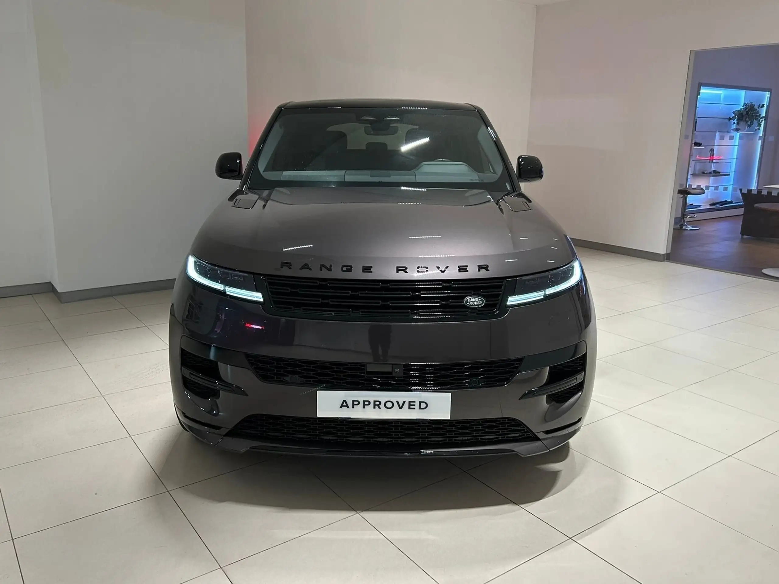 Land Rover - Range Rover Sport