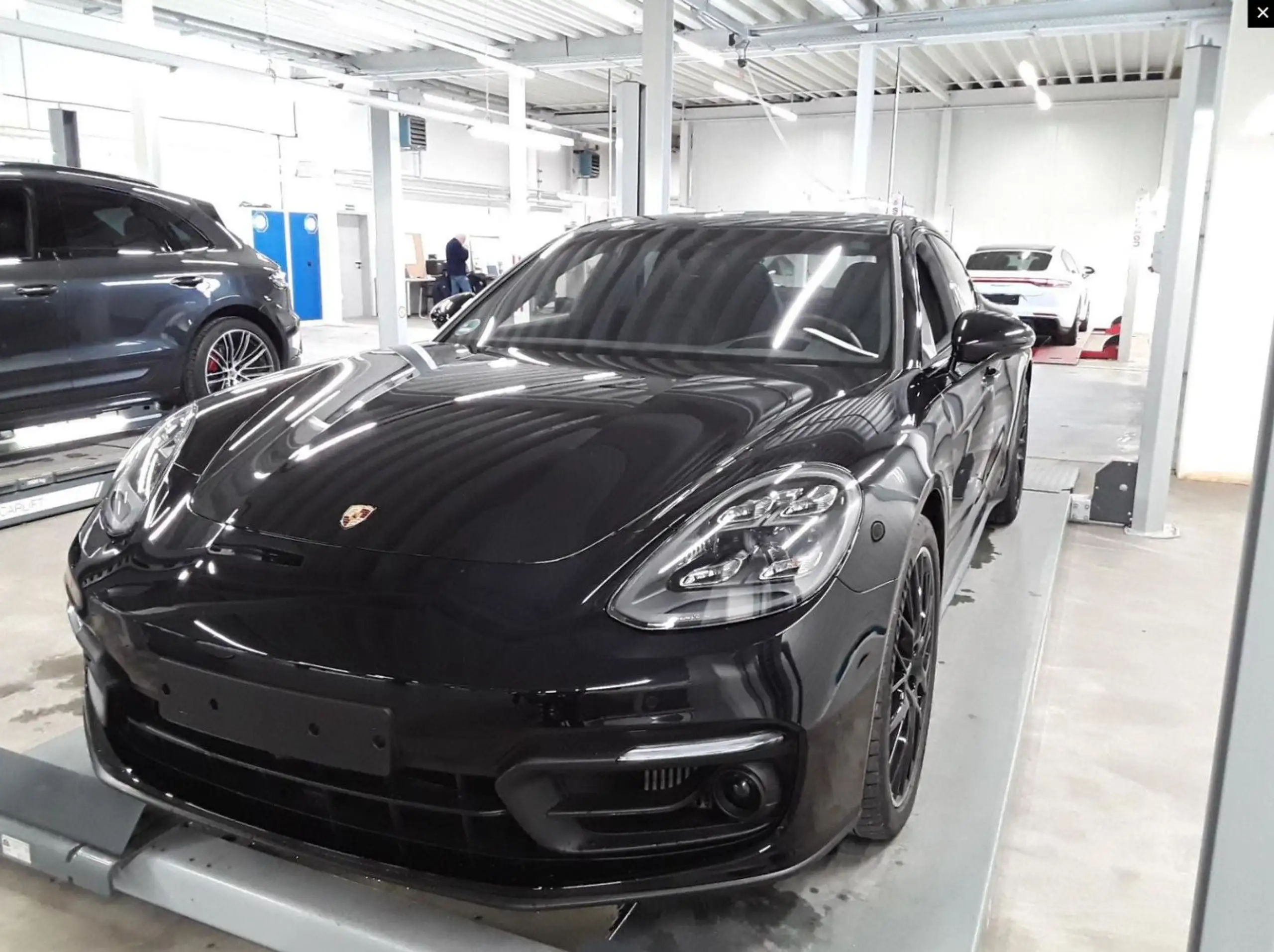 Porsche - Panamera