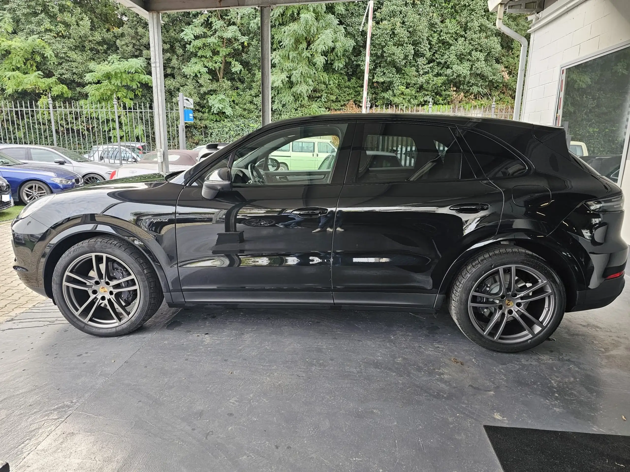 Porsche - Cayenne