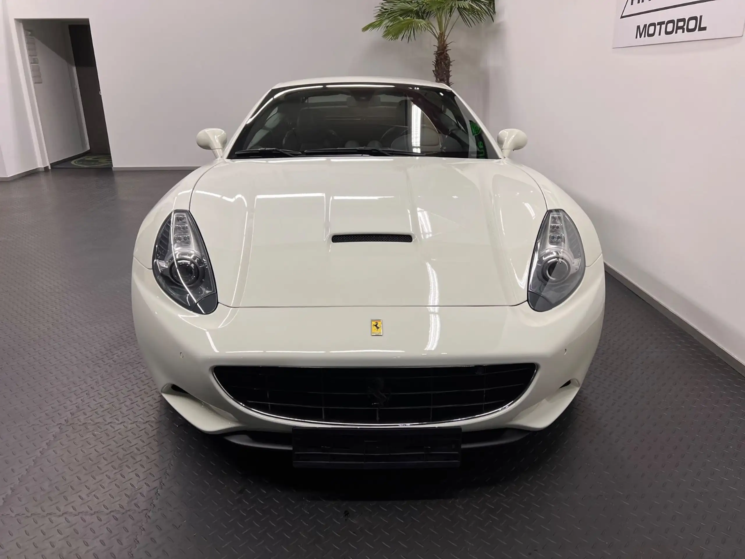 Ferrari - California