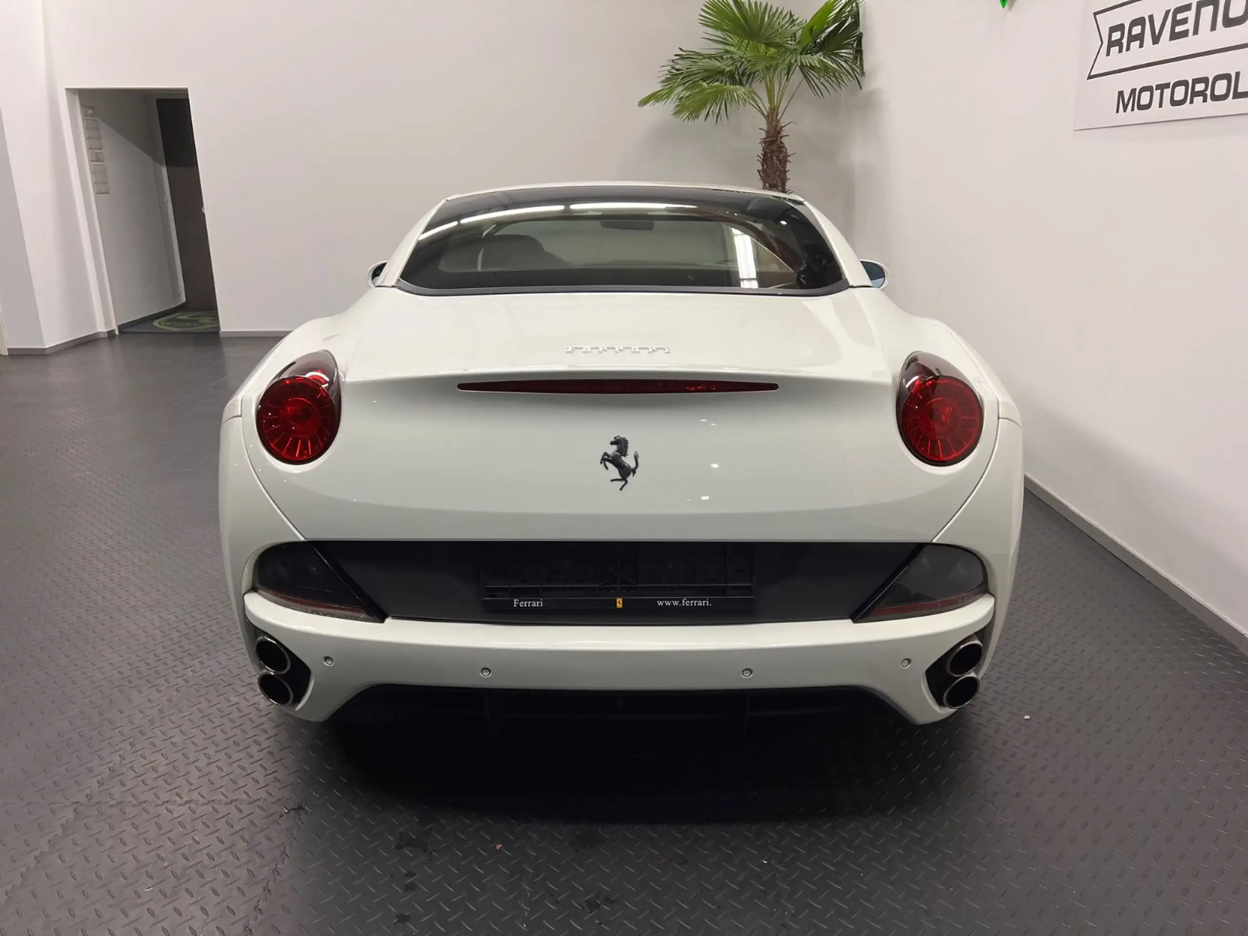 Ferrari - California