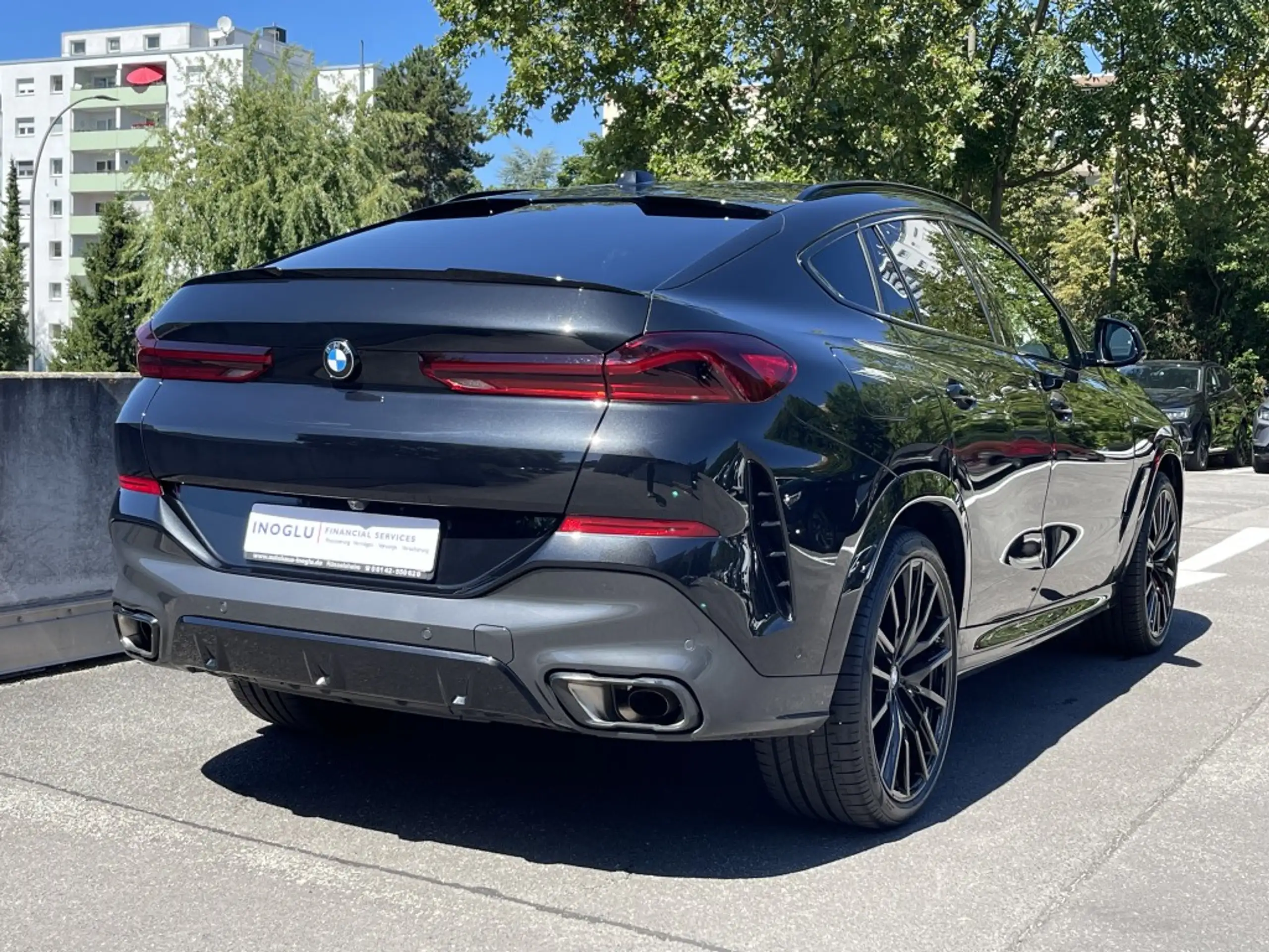 BMW - X6