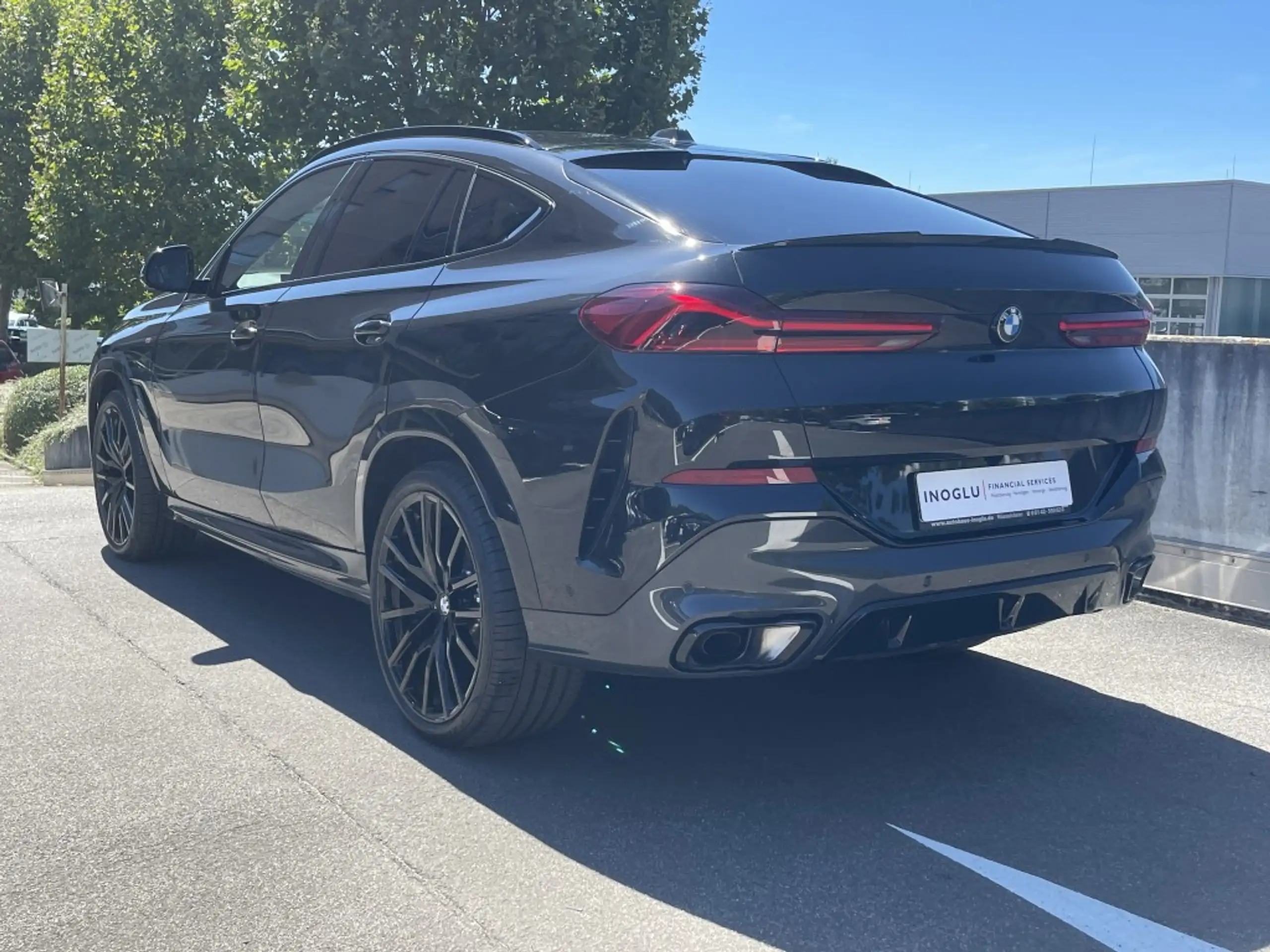 BMW - X6