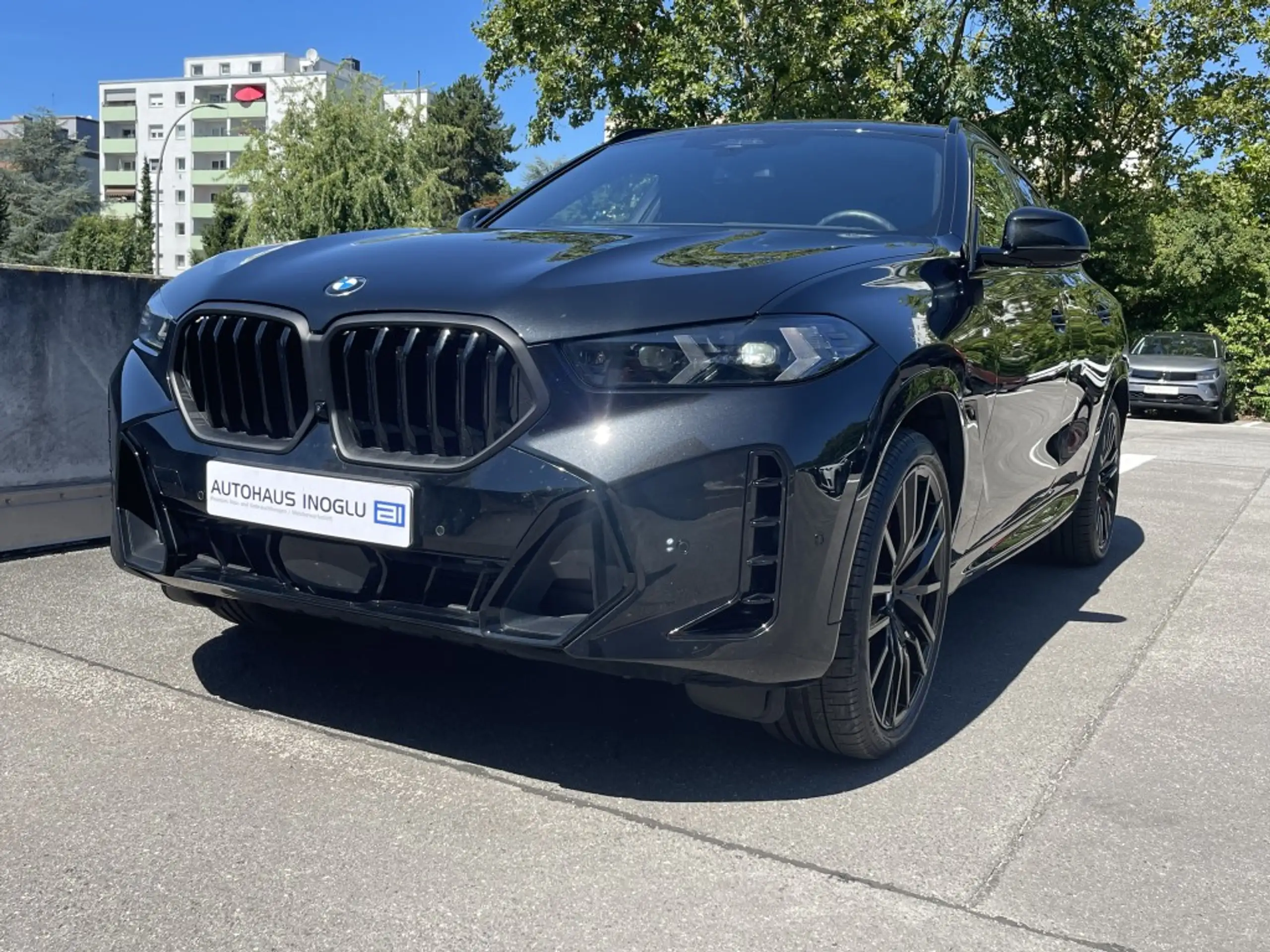 BMW - X6