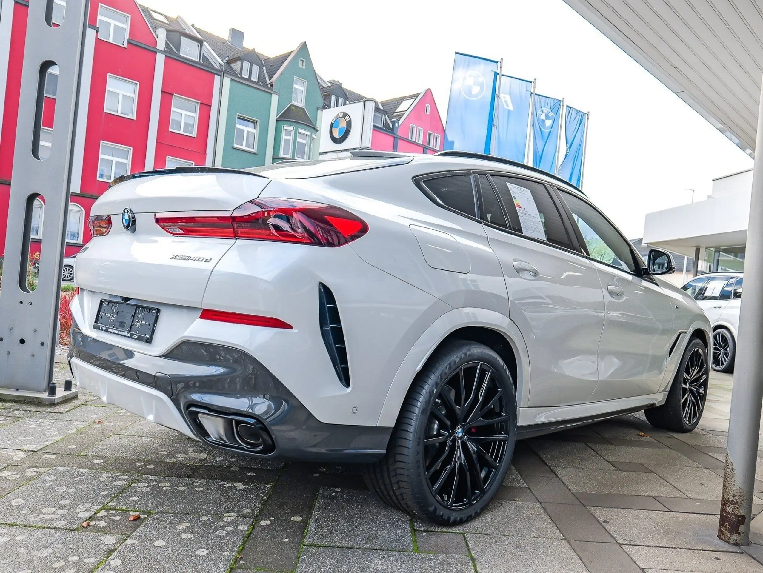 BMW - X6