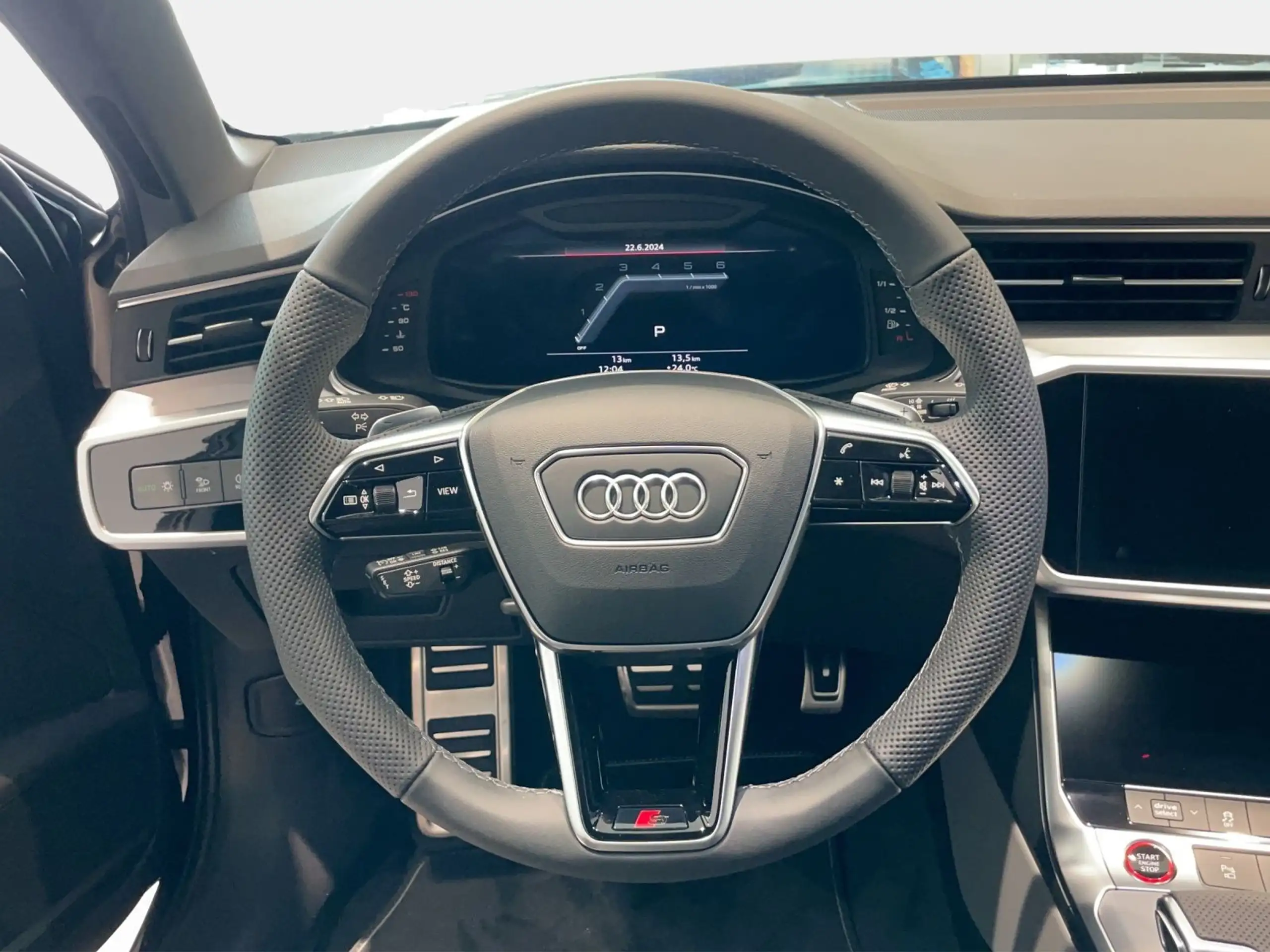 Audi - S6