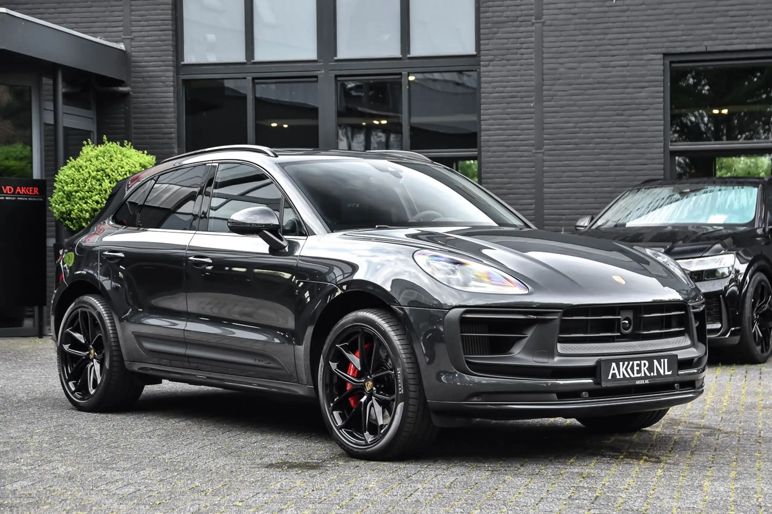 Porsche - Macan