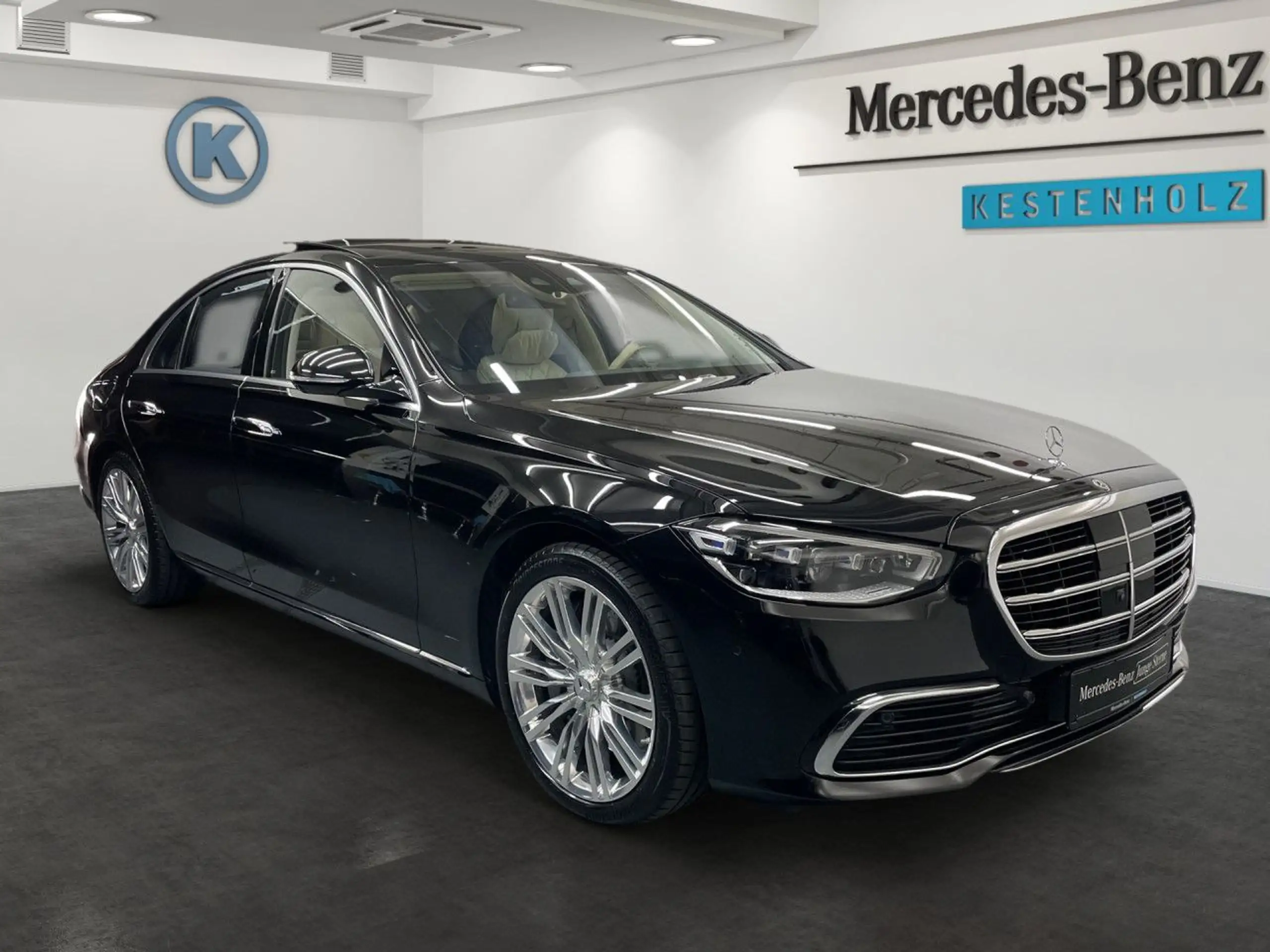 Mercedes-Benz - S 600