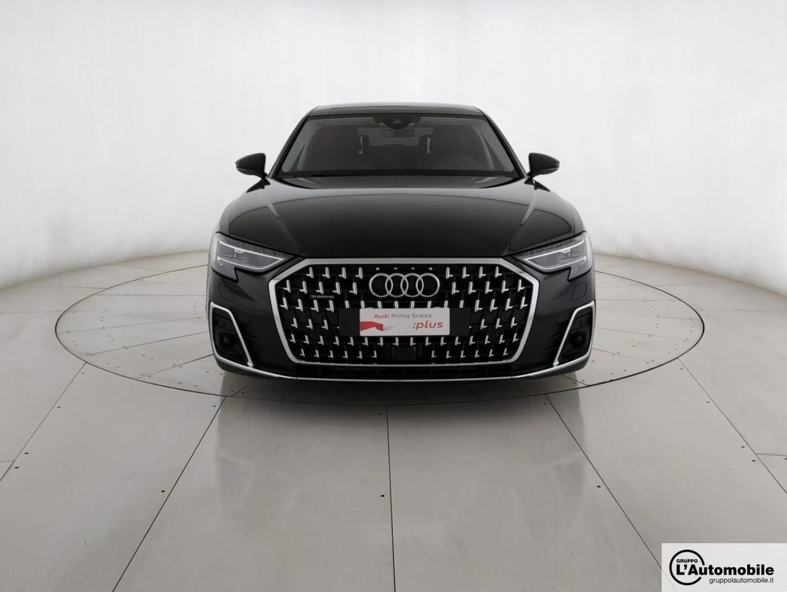 Audi - A8