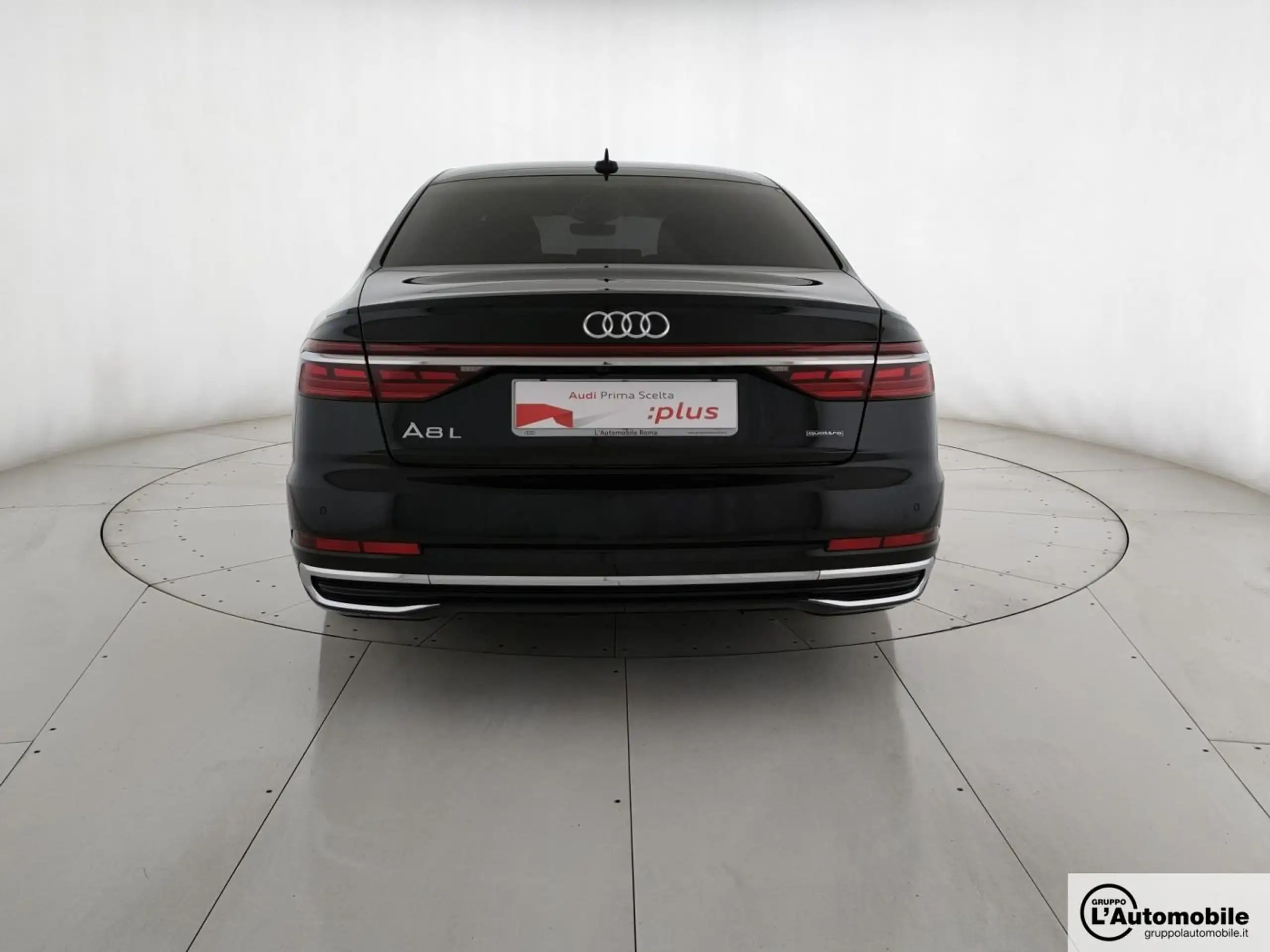 Audi - A8