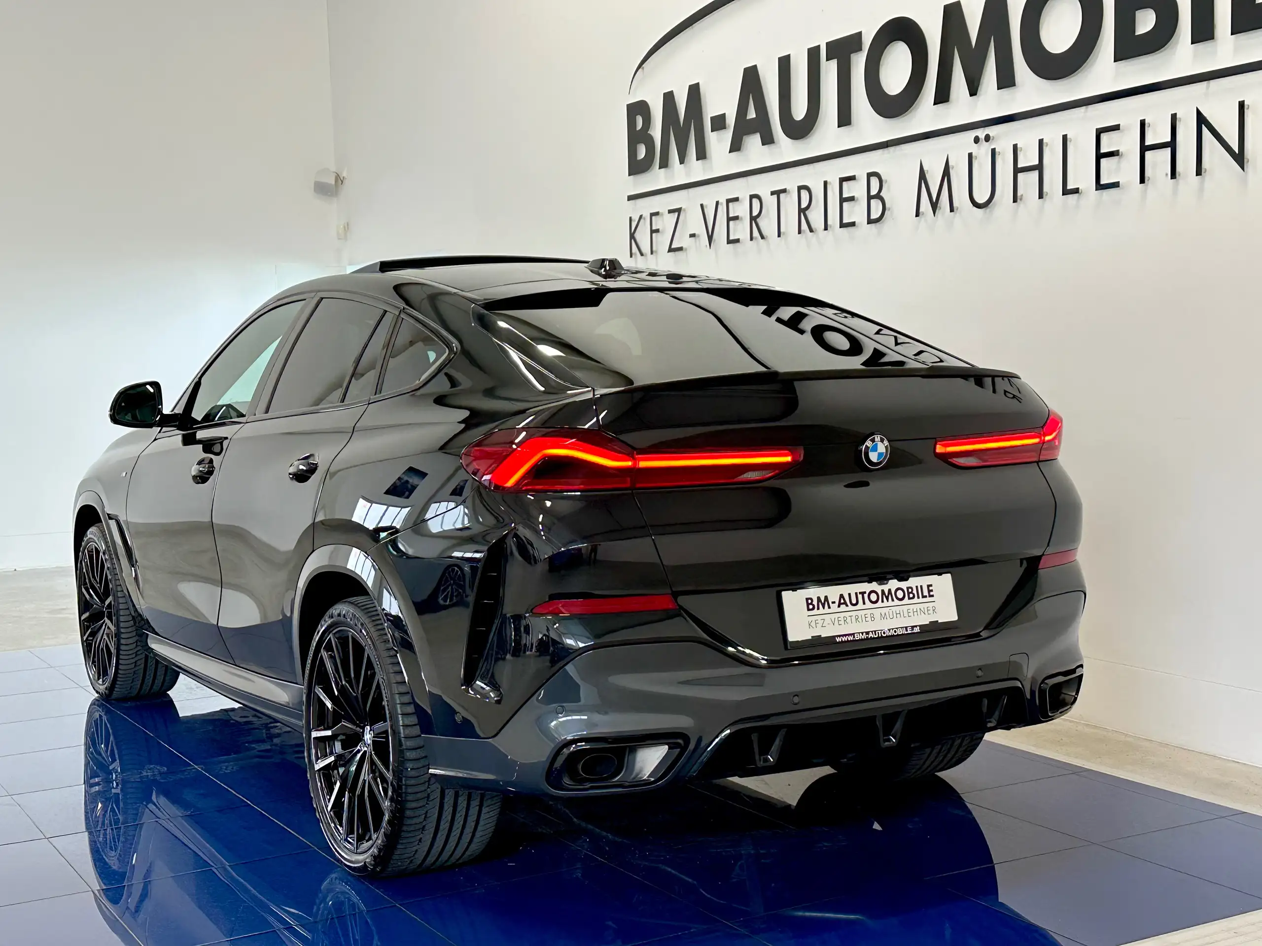 BMW - X6