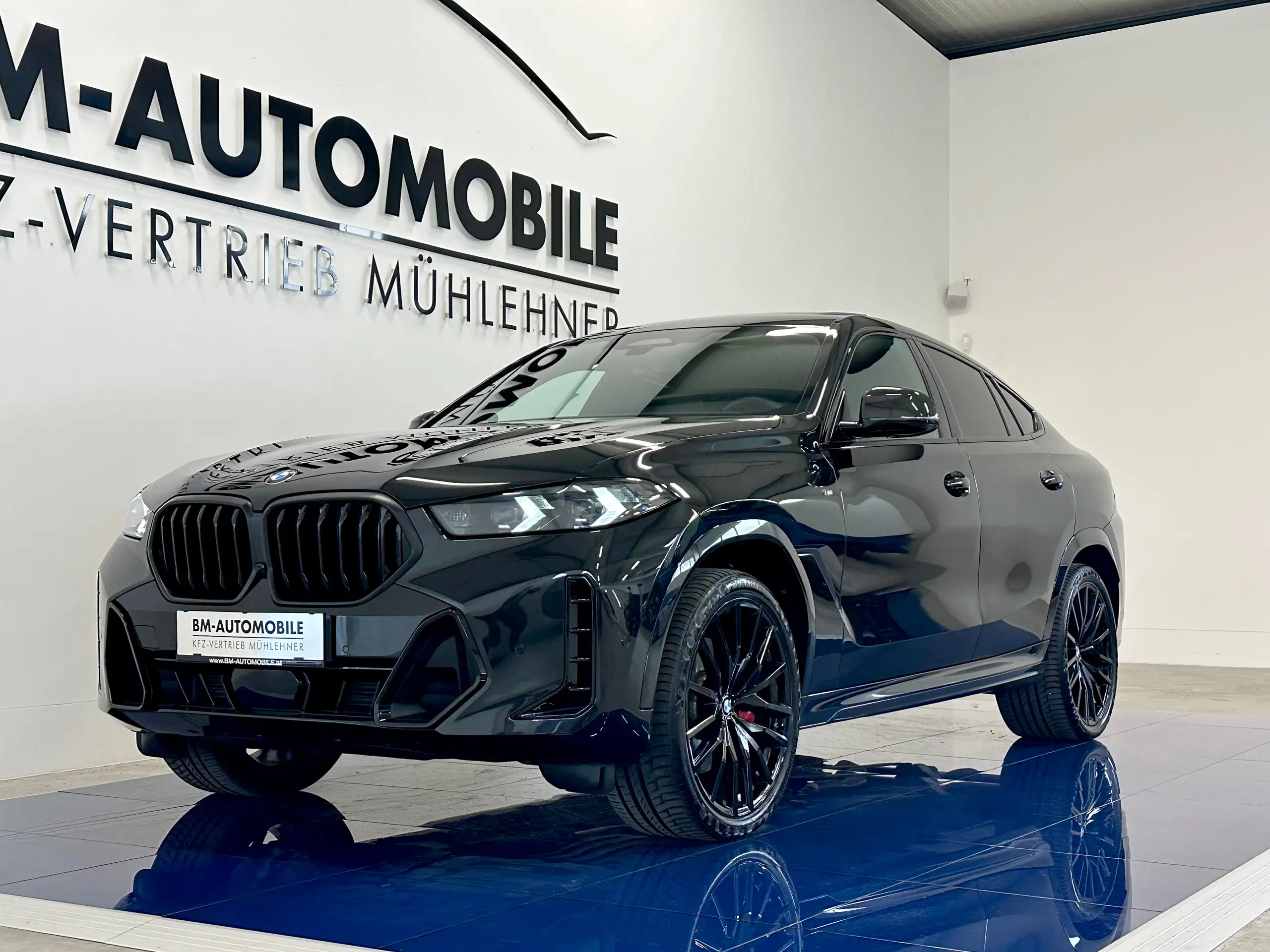 BMW - X6