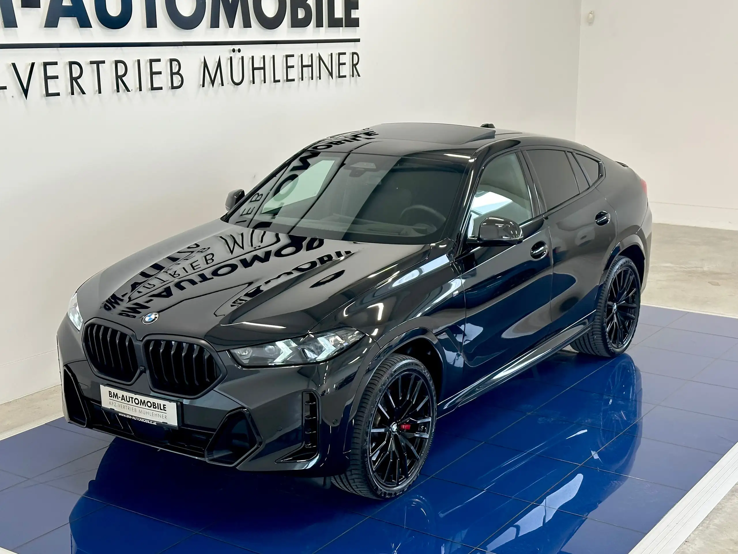 BMW - X6