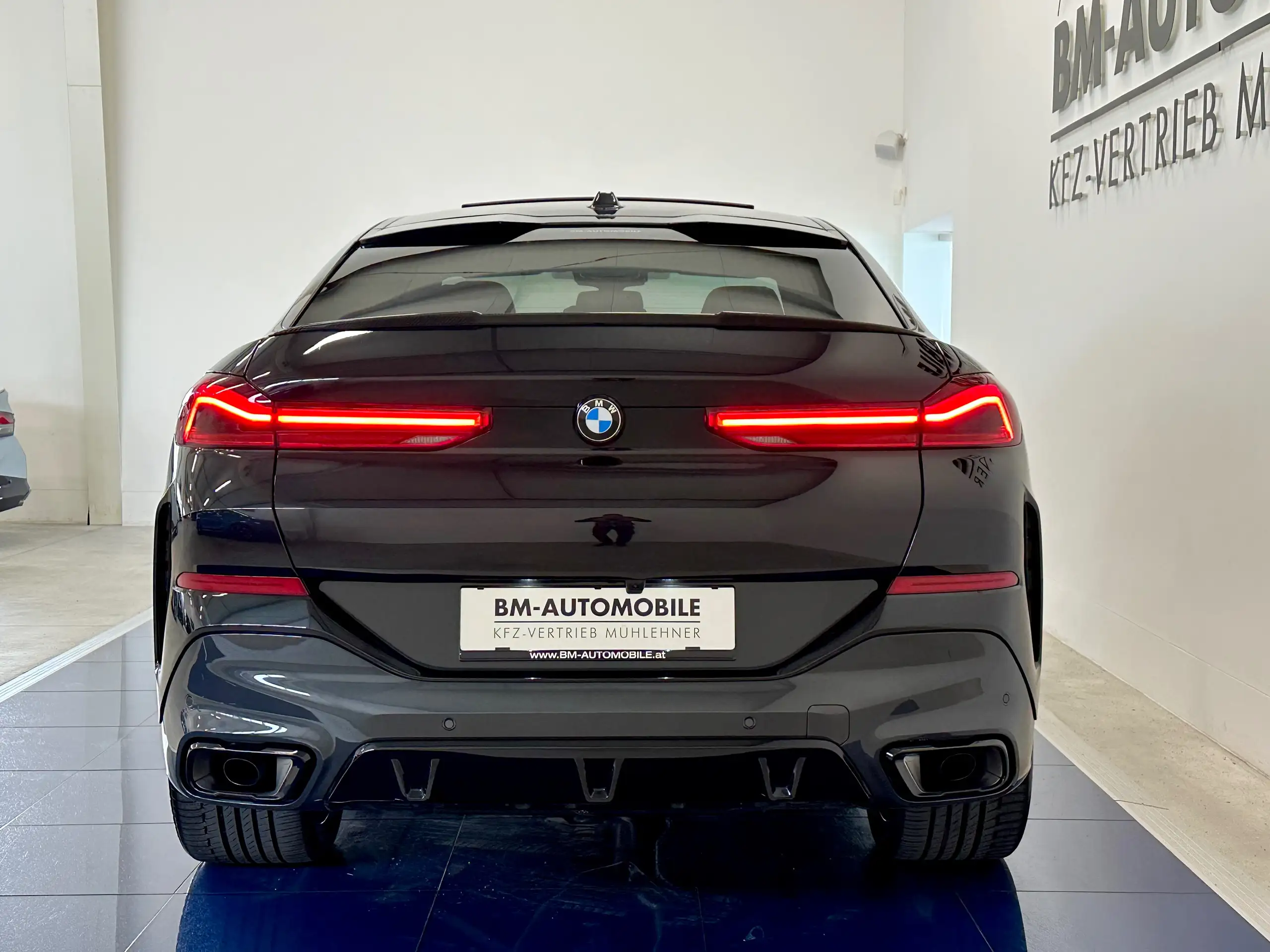 BMW - X6