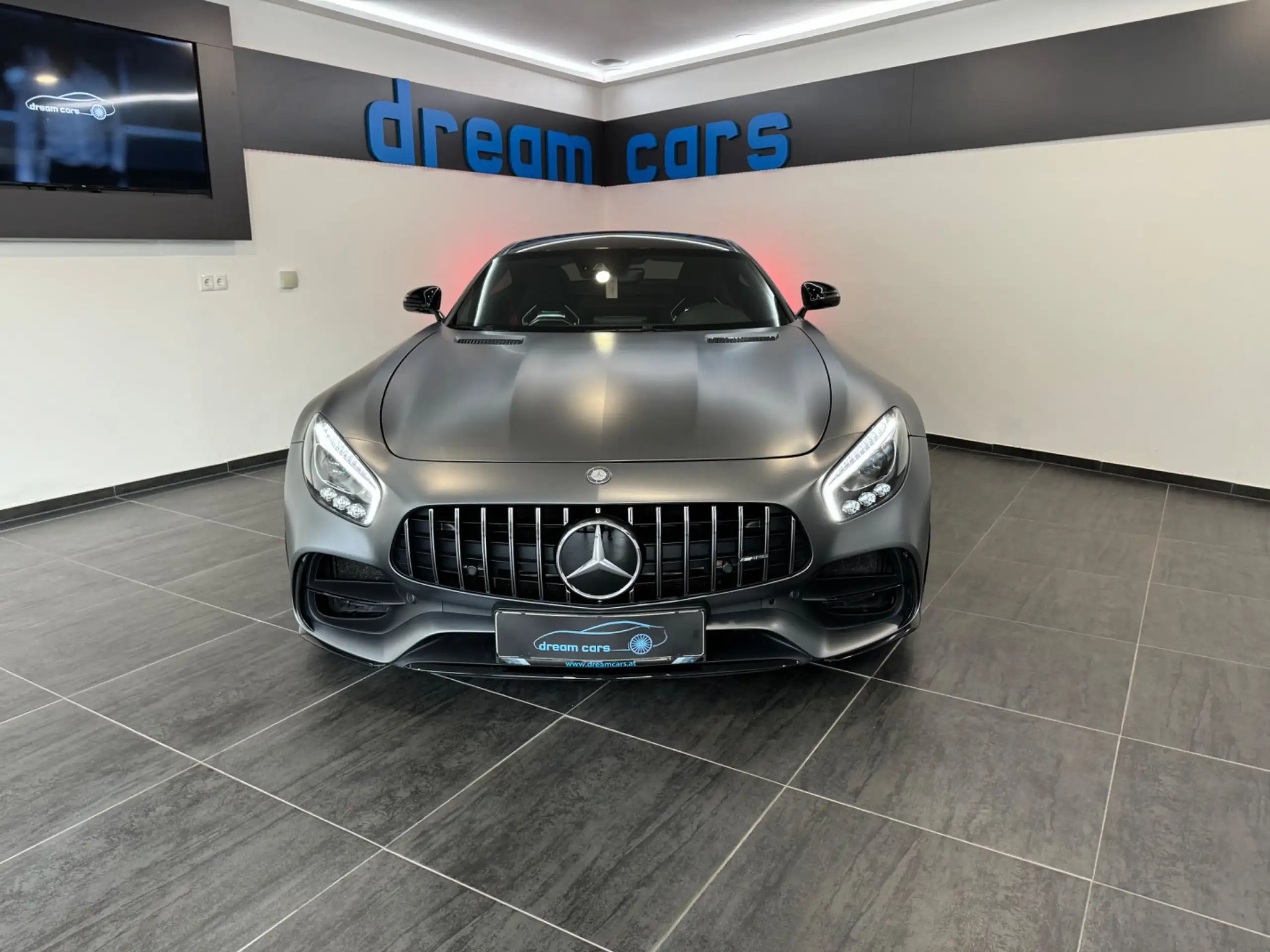 Mercedes-Benz - AMG GT