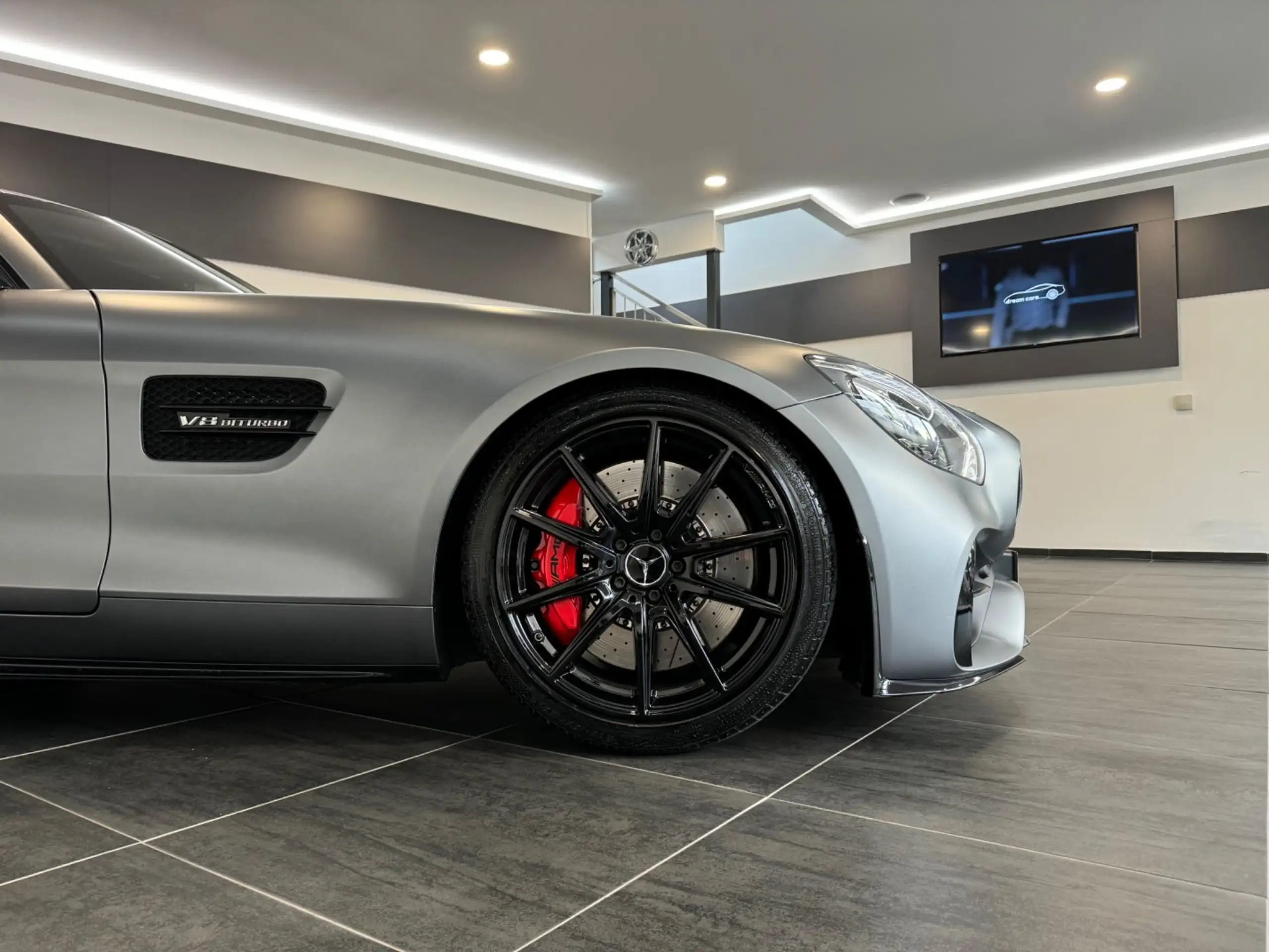 Mercedes-Benz - AMG GT