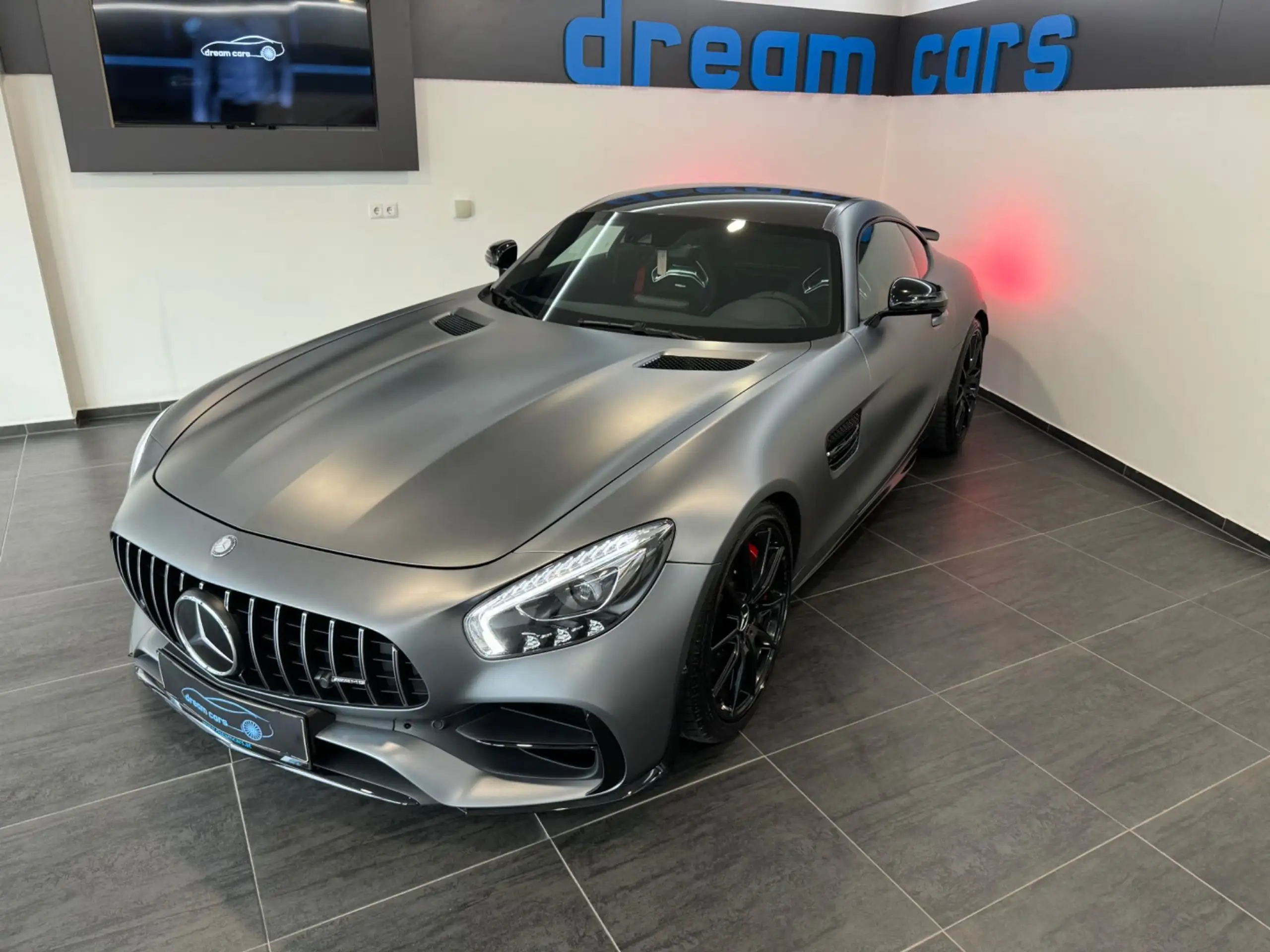 Mercedes-Benz - AMG GT