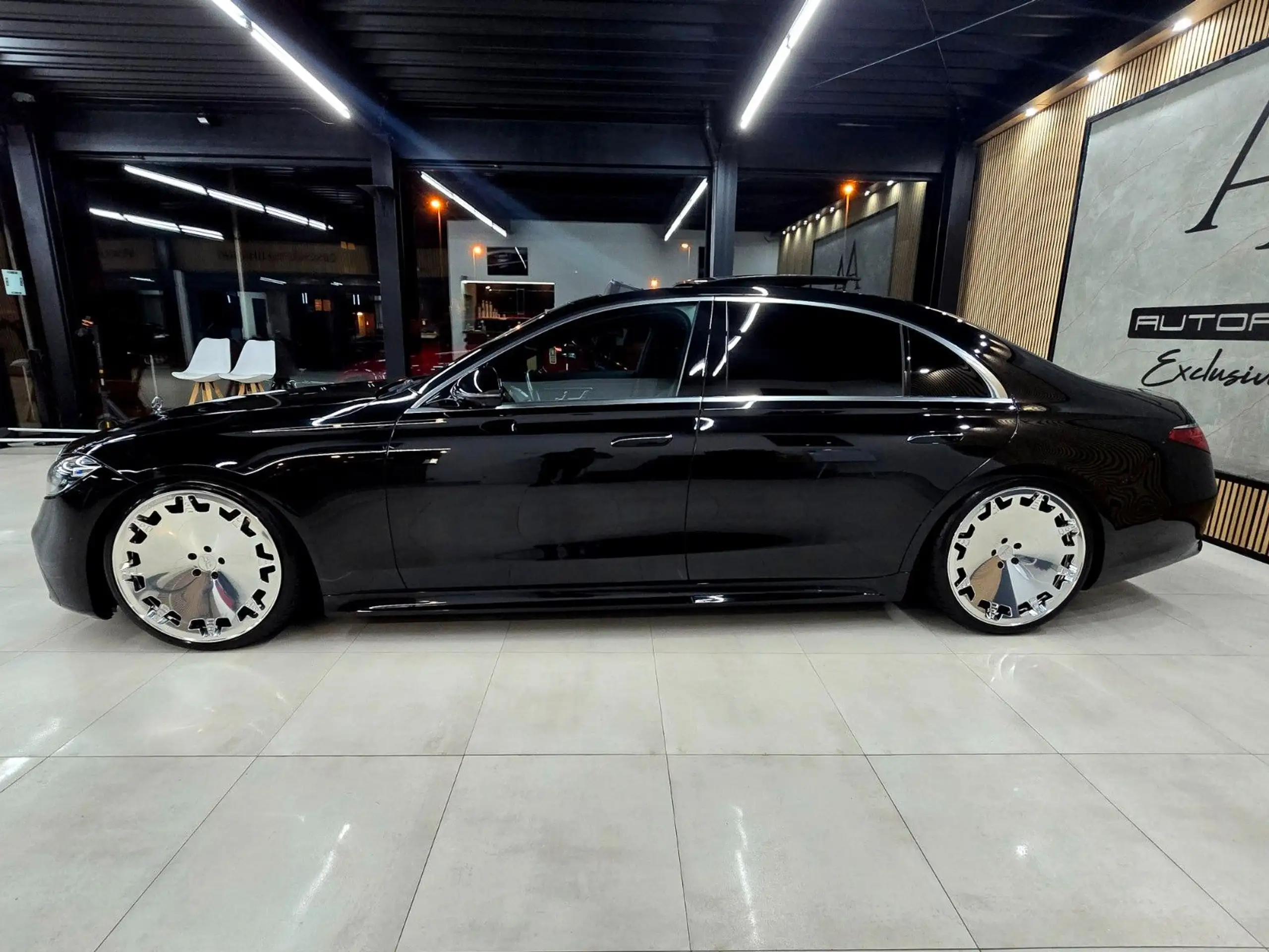 Mercedes-Benz - S 400