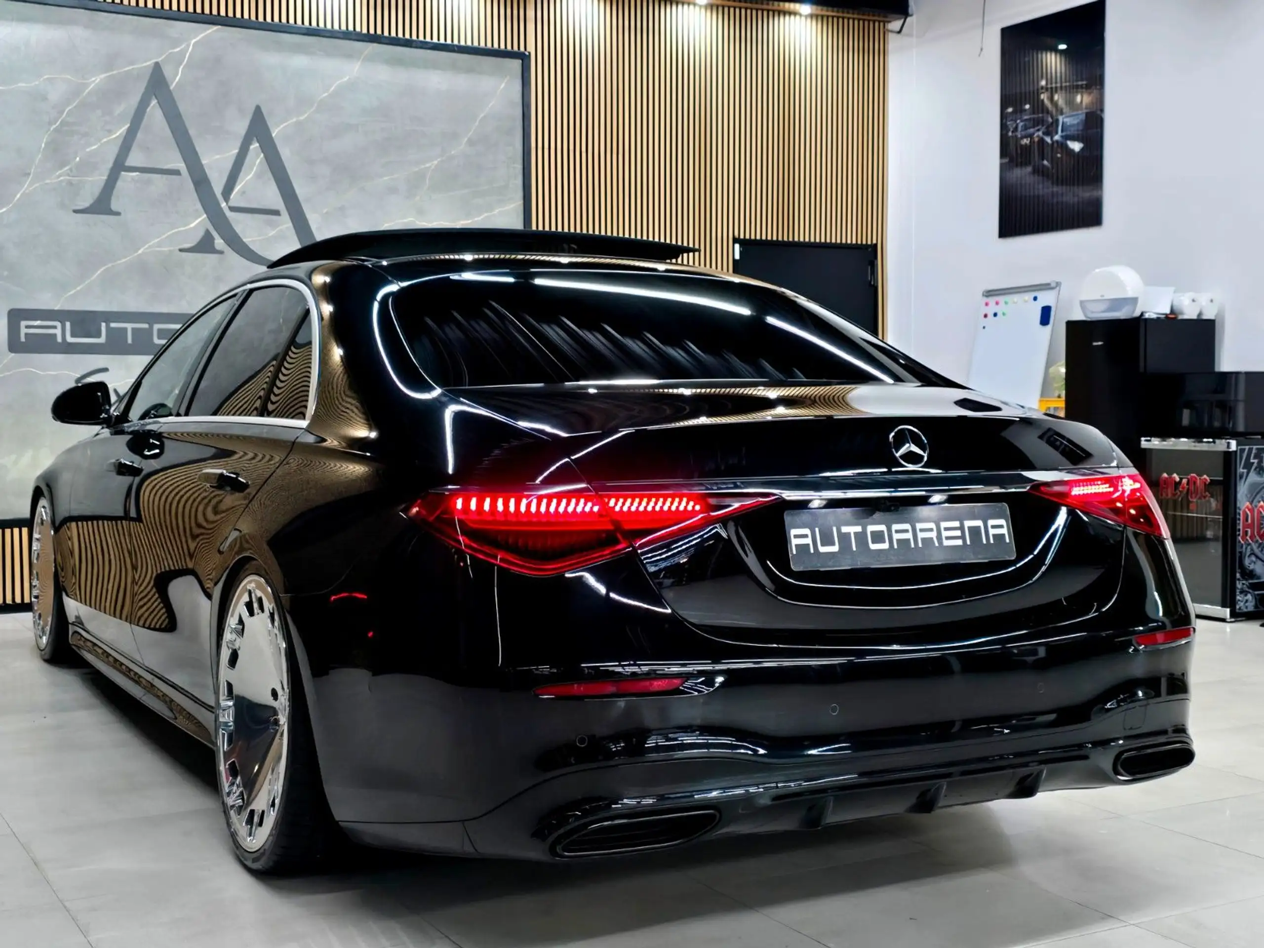 Mercedes-Benz - S 400