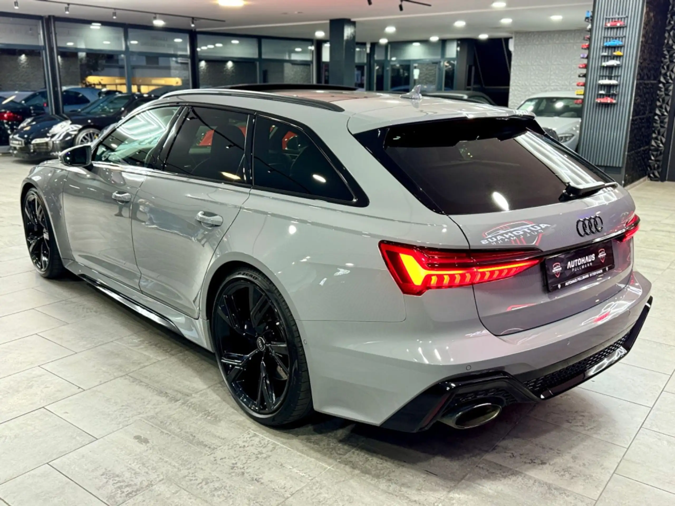 Audi - RS6