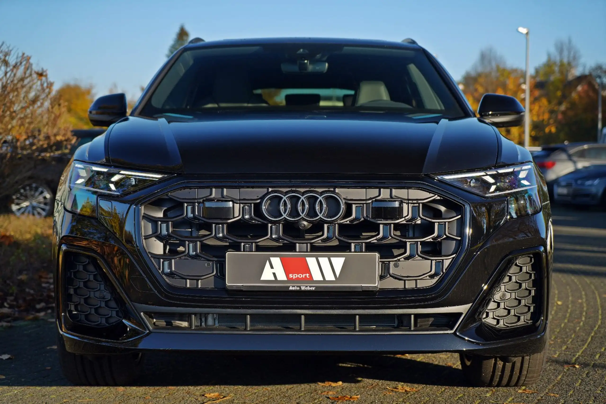 Audi - Q8