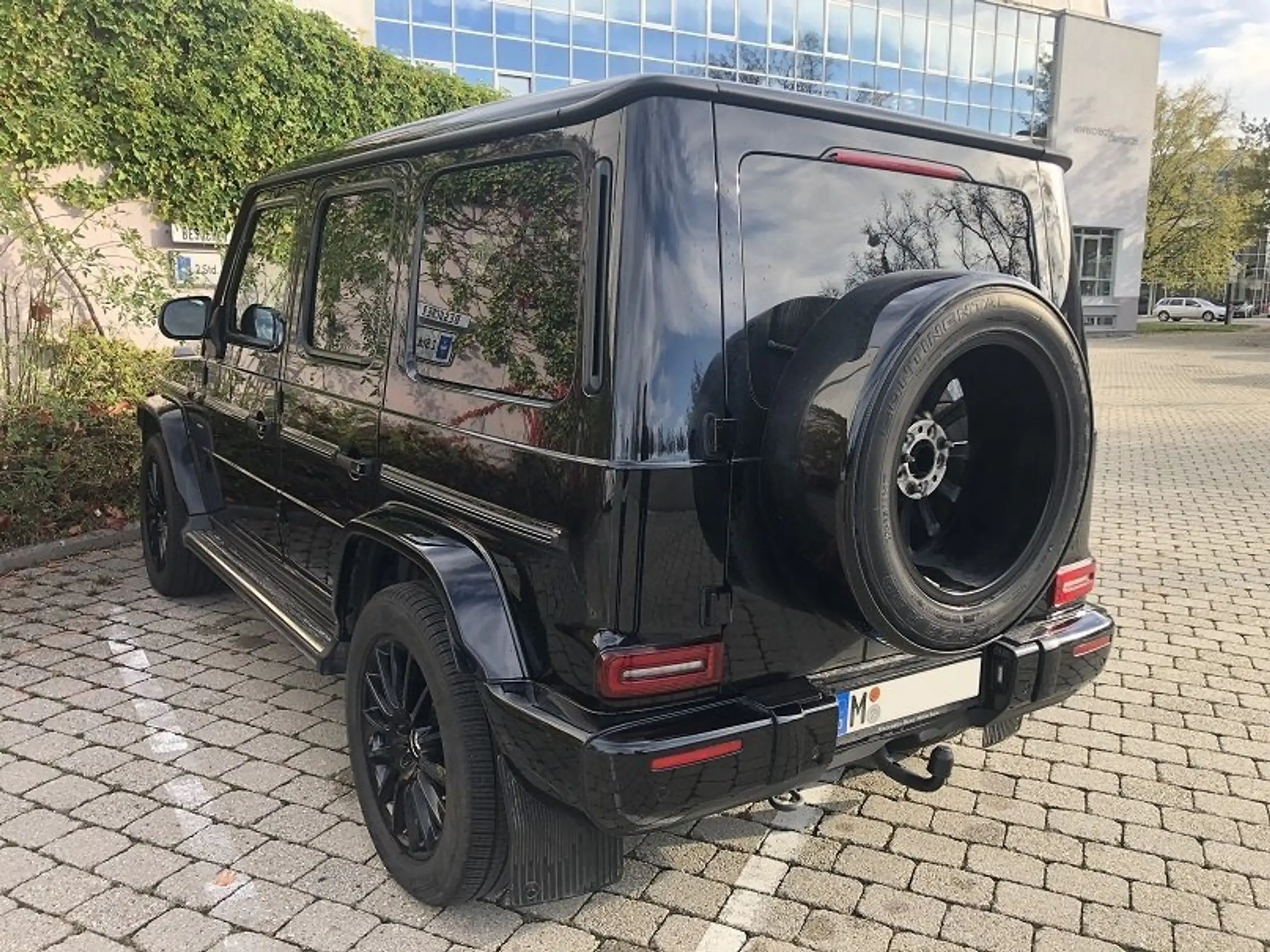 Mercedes-Benz - G 500