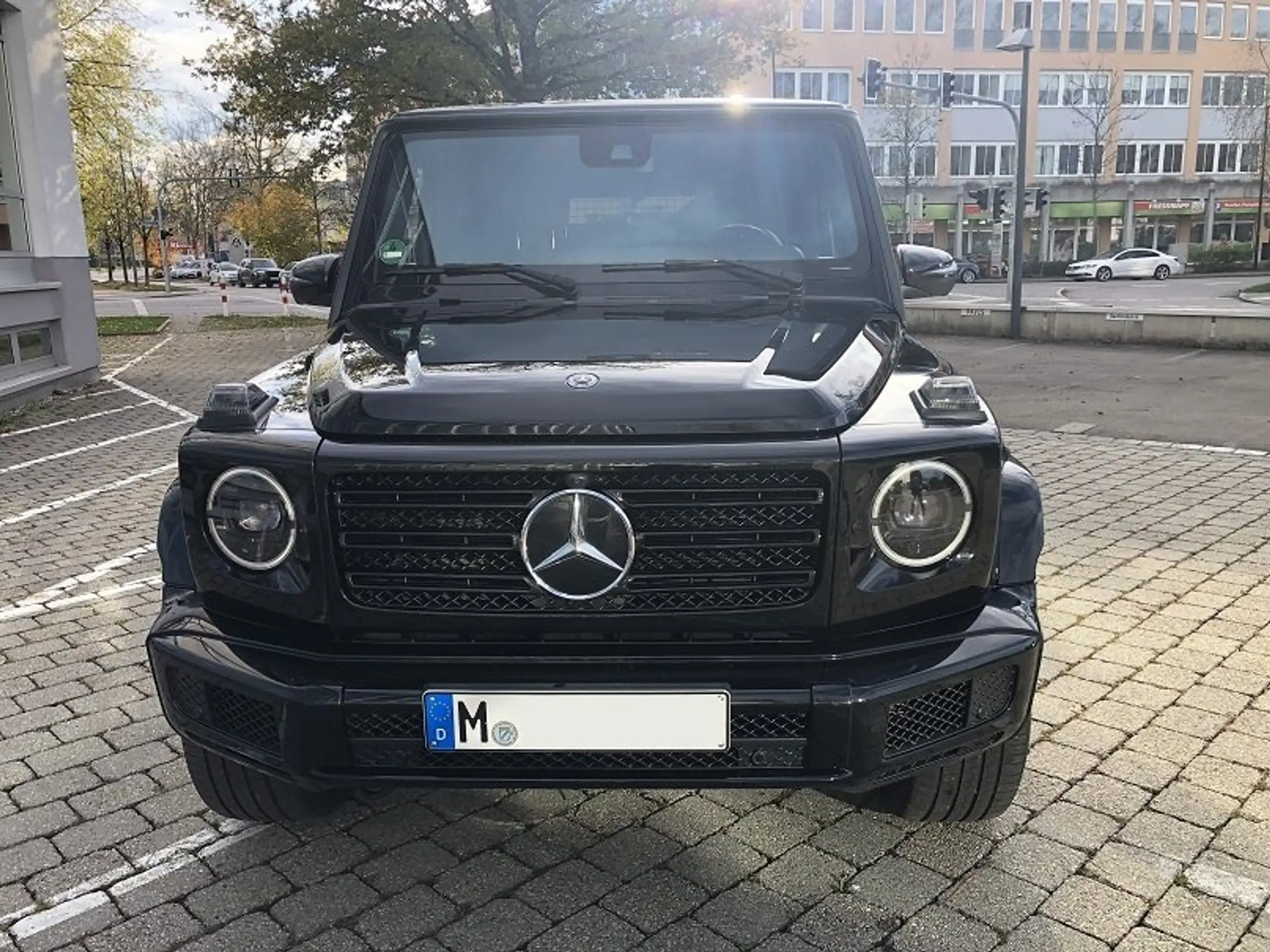 Mercedes-Benz - G 500